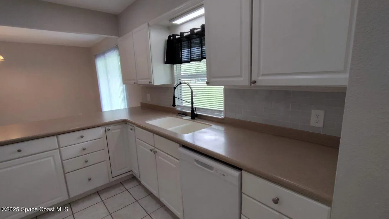 Palm Bay, Florida 32907, United States, 3 Bedrooms Bedrooms, ,2 BathroomsBathrooms,Residential,Active,203932