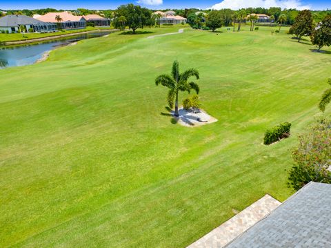 Townhouse in Melbourne FL 826 Willow Creek Lane 3.jpg