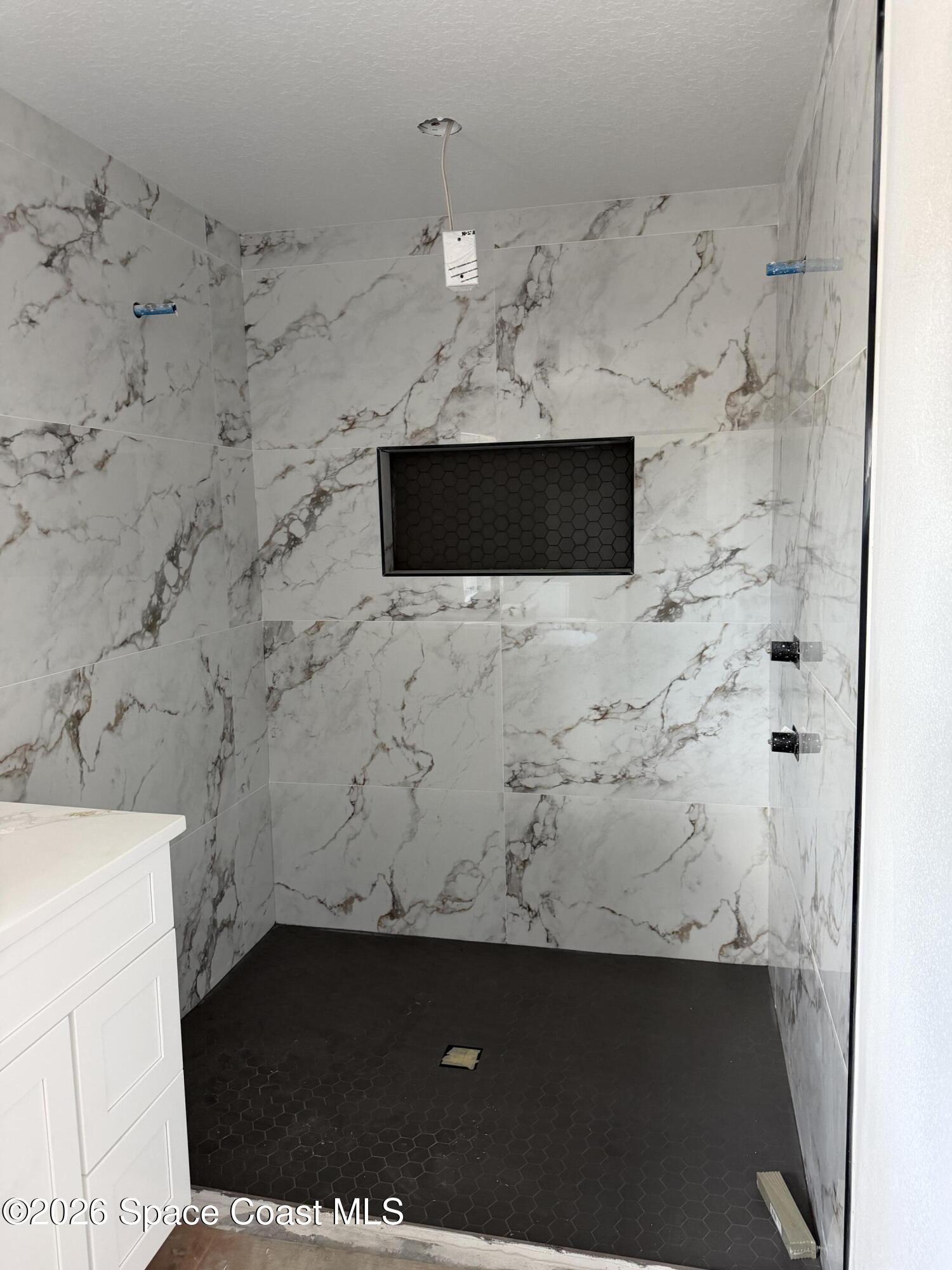 4065 Fawn Lake Boulevard