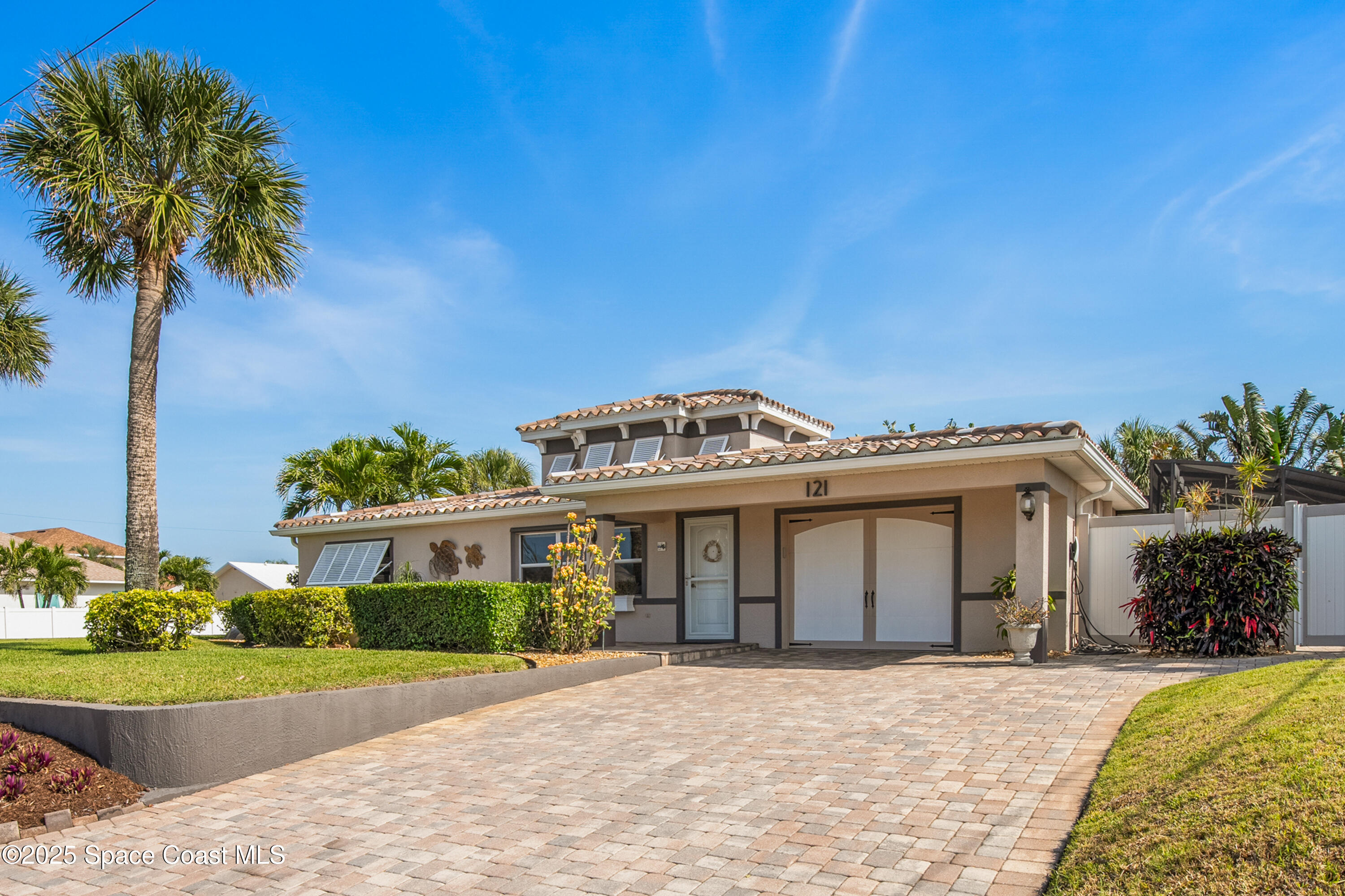 121 Desoto Parkway