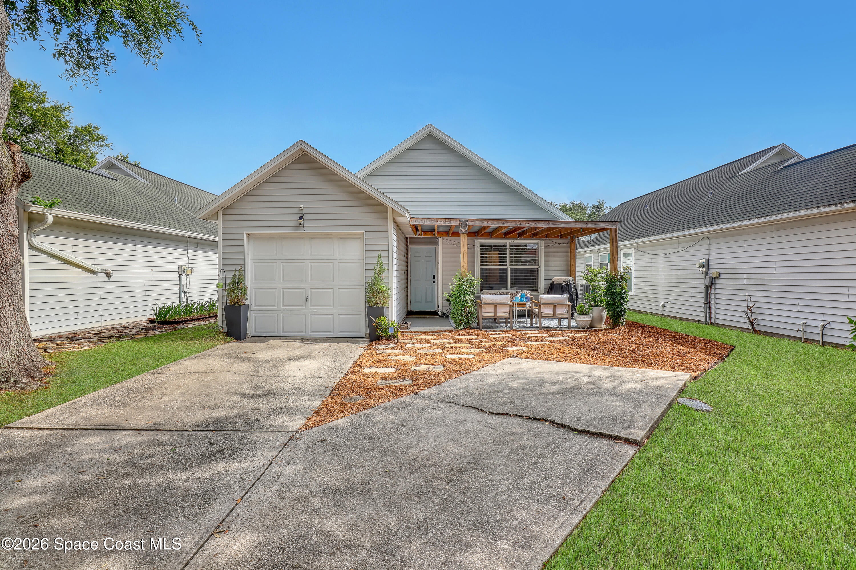 3905 Veranda Court 2