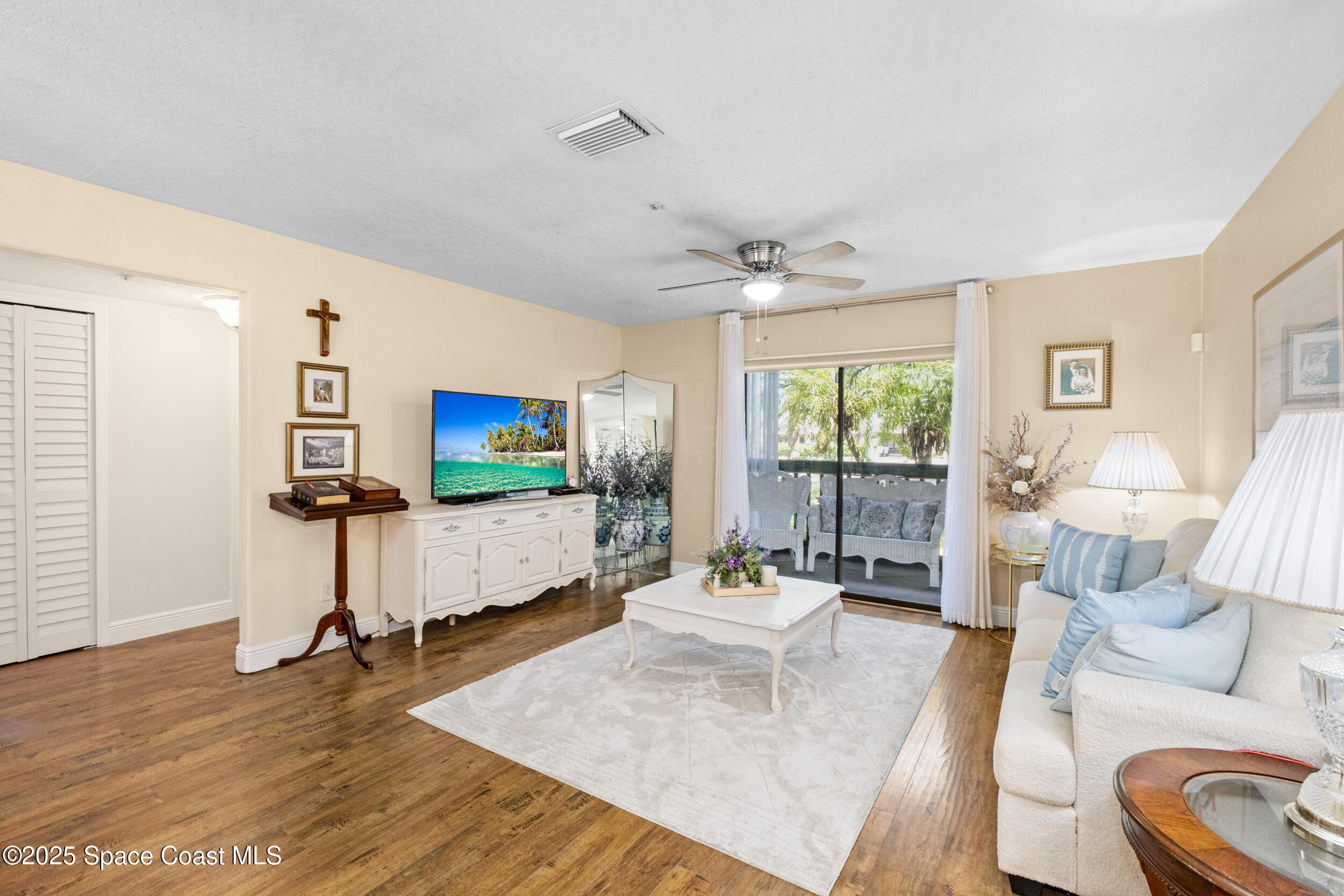 7667 N Wickham Road 302