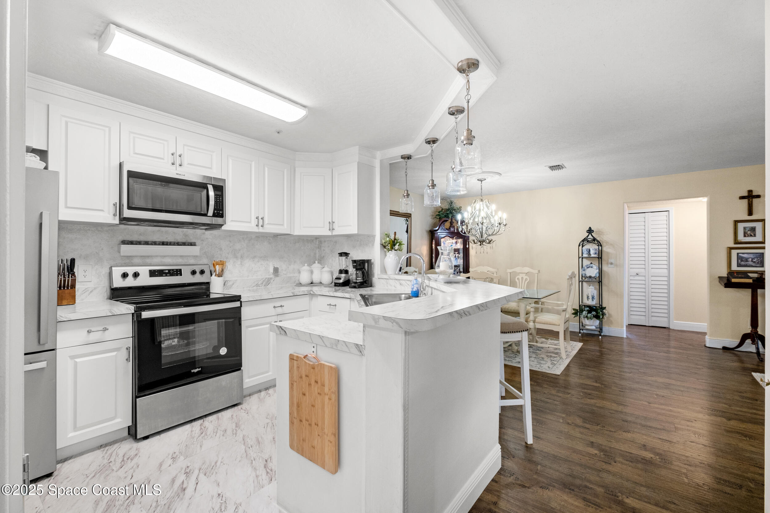 7667 N Wickham Road 302