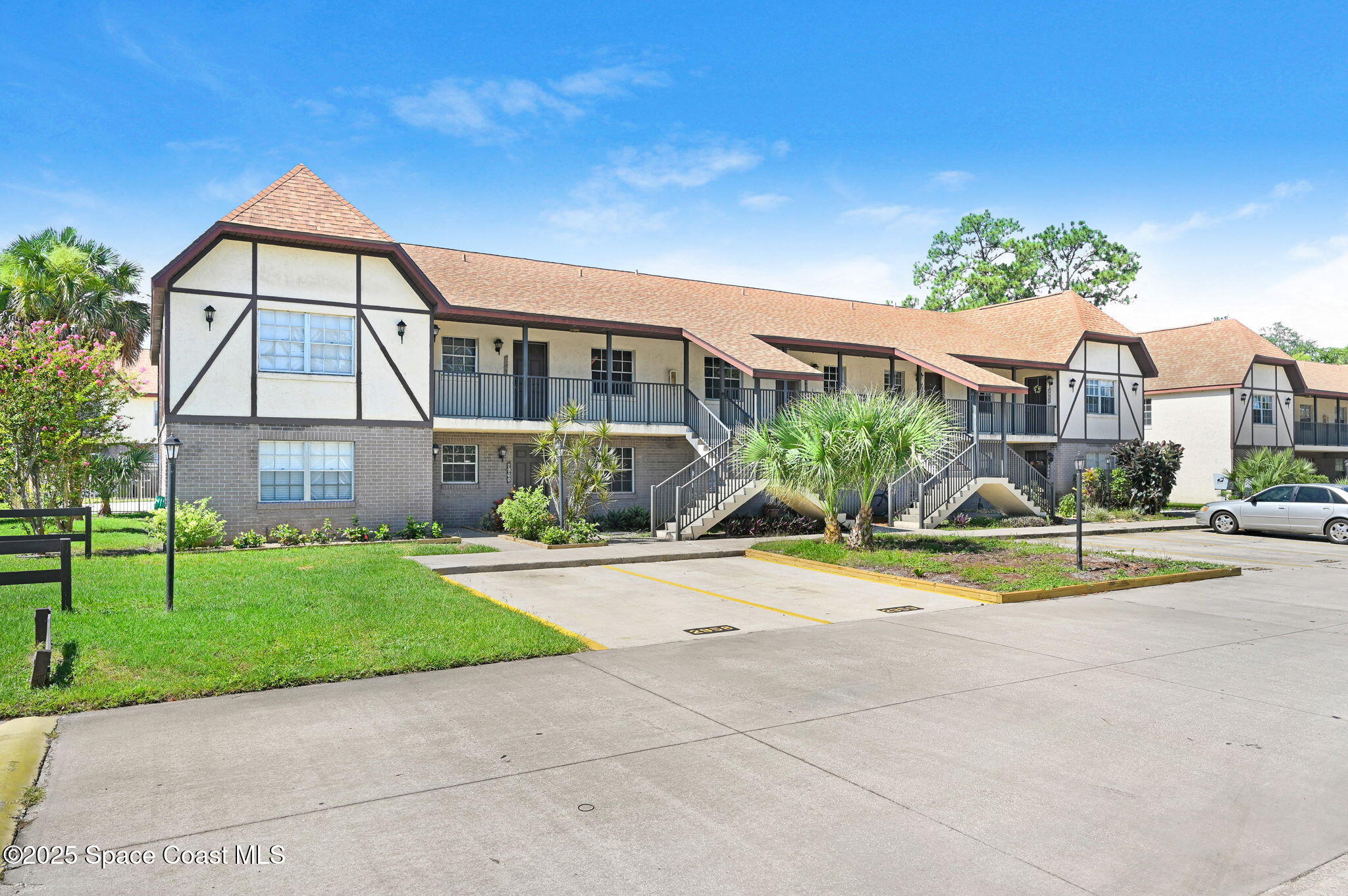 2962 Sir Hamilton Circle 3