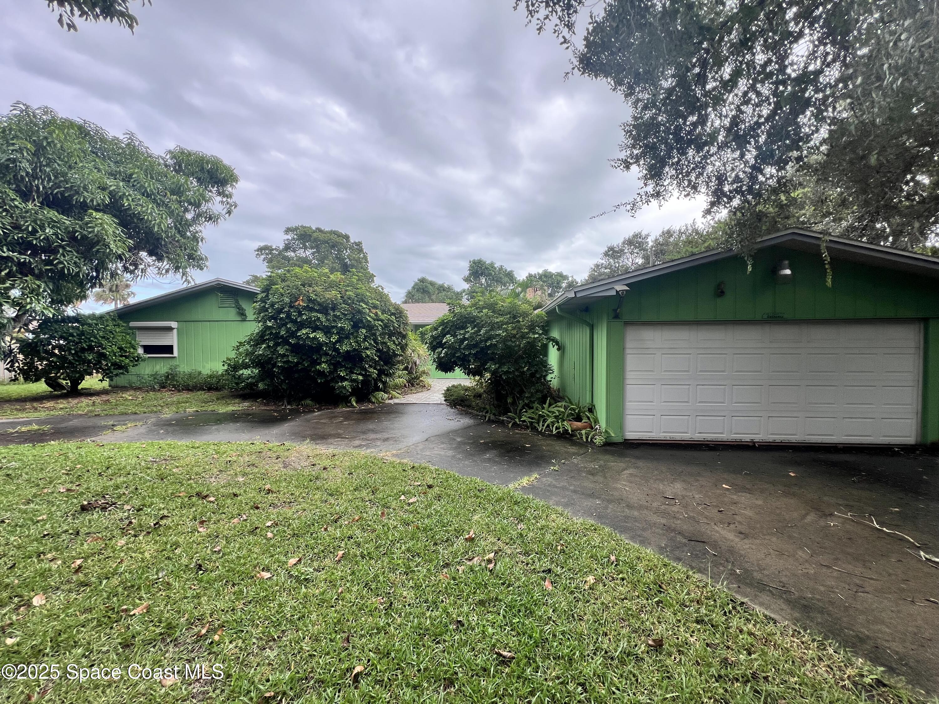 8810 S Tropical Trail