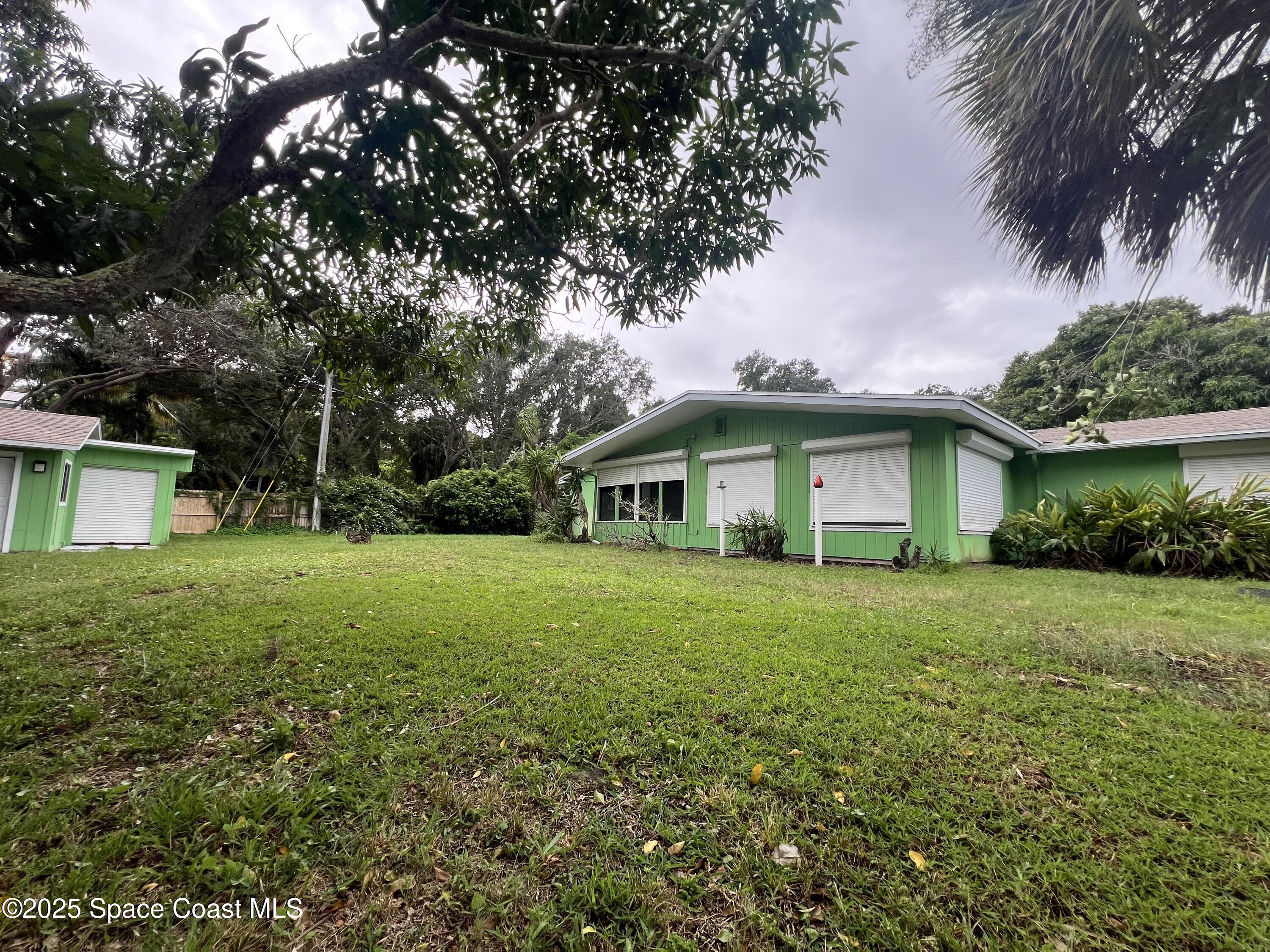 8810 S Tropical Trail