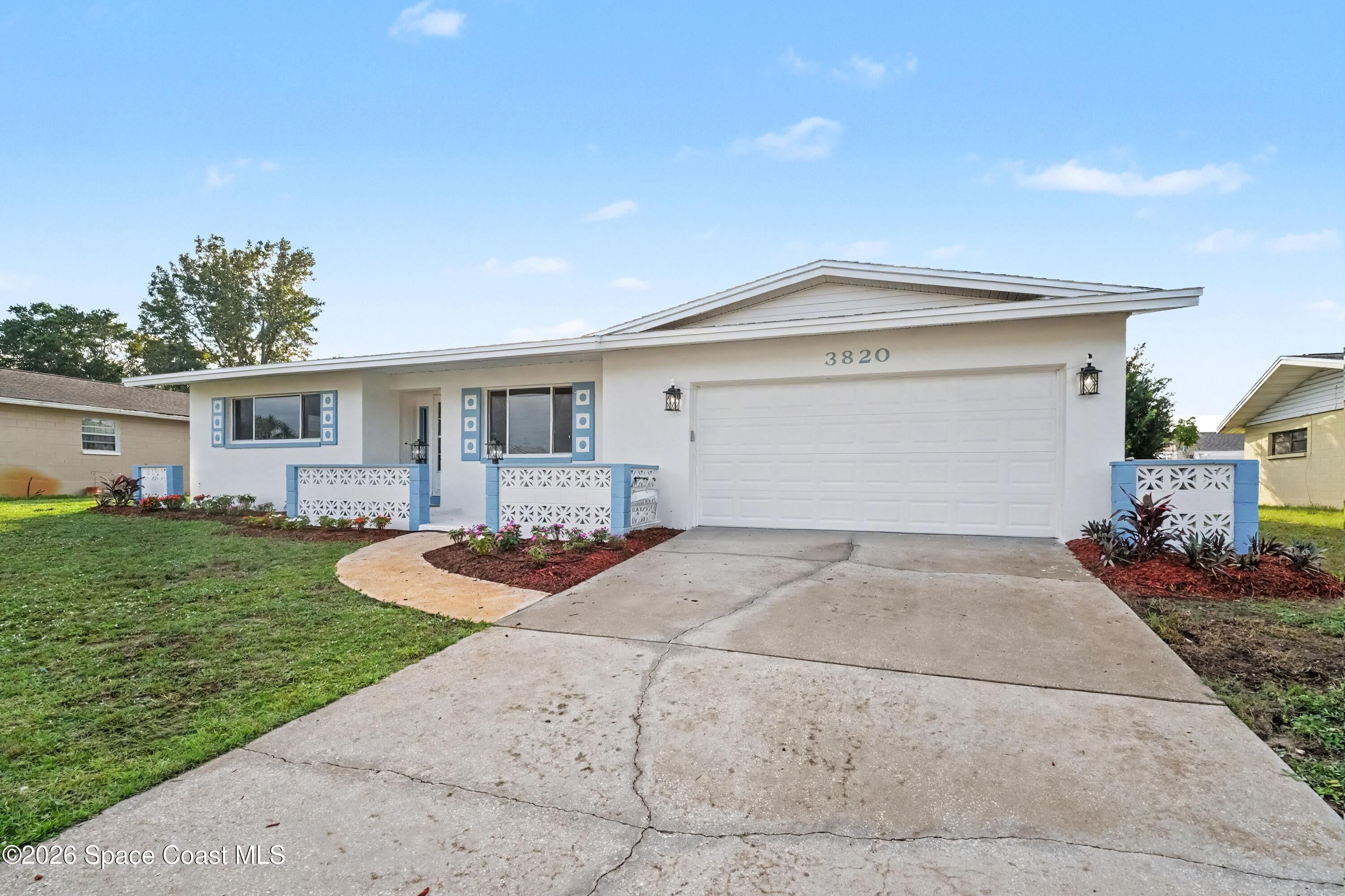 3820 Valley Lane