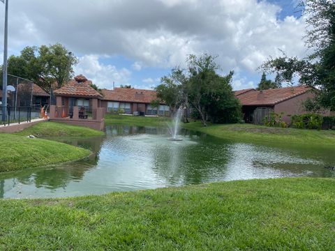 Condominium in Winter Park FL 677 Grenadine Court 22.jpg