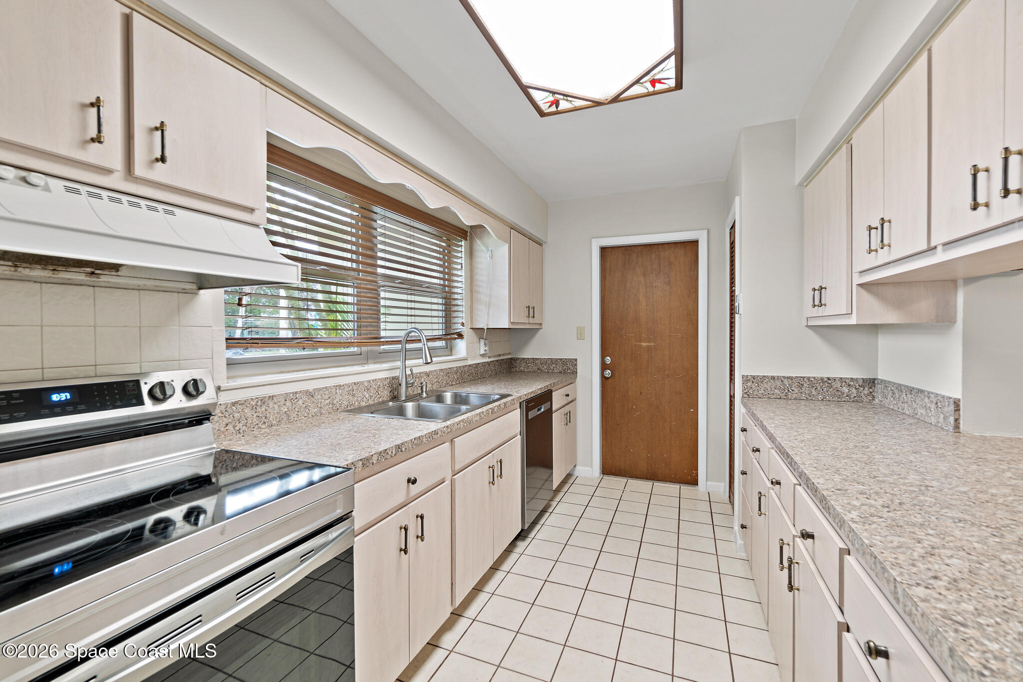 105 Hedgegrove Avenue