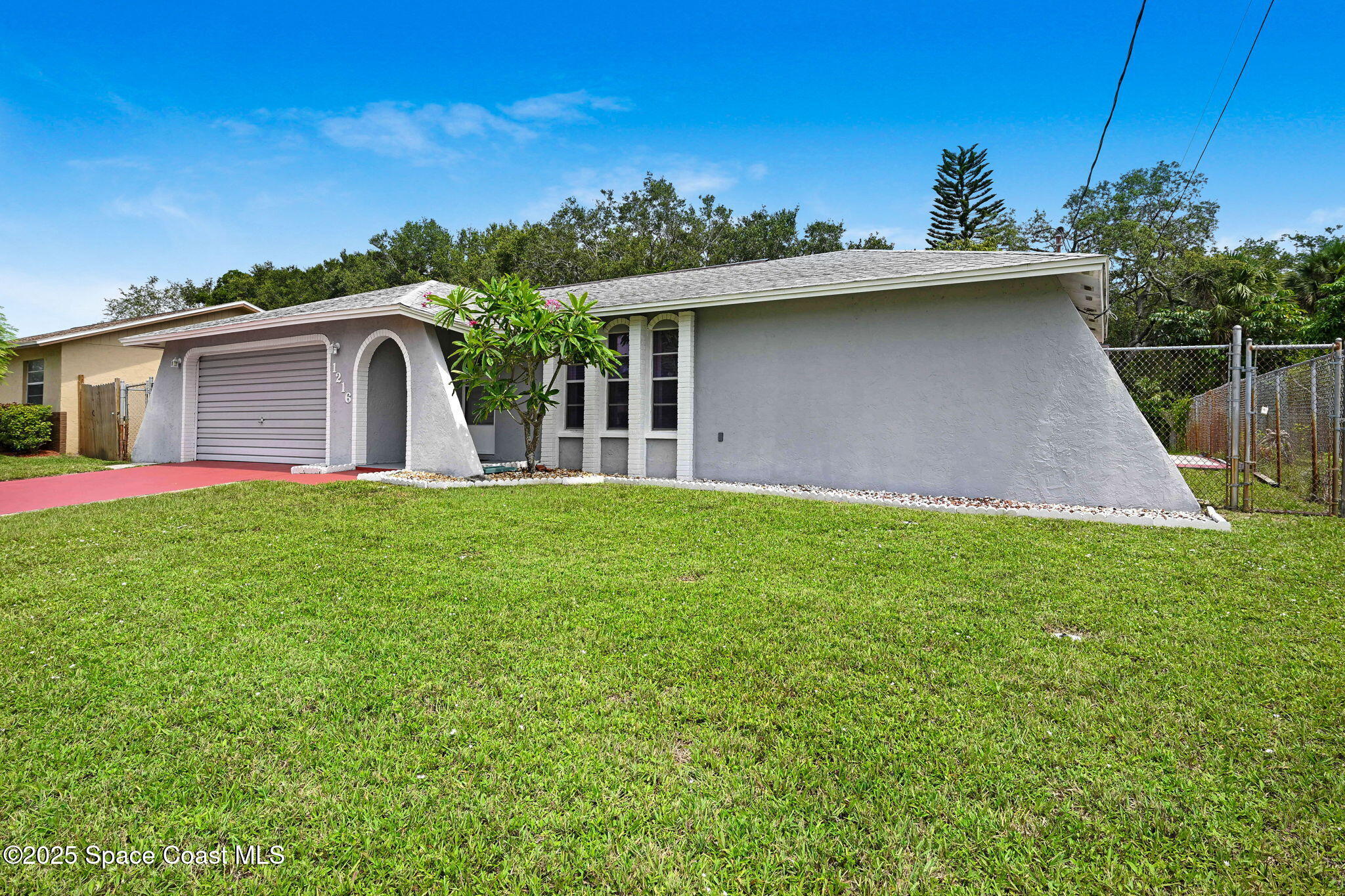 1216 Cannon Street