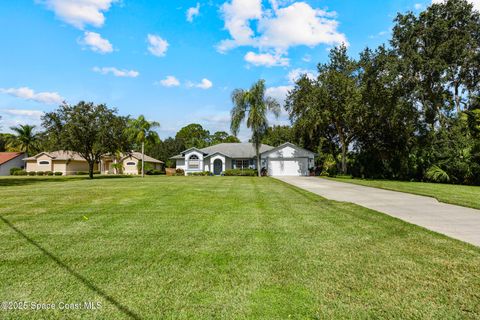Photo of 2500 Fairfield Drive, Cocoa, FL 32926 (MLS # 1060046)