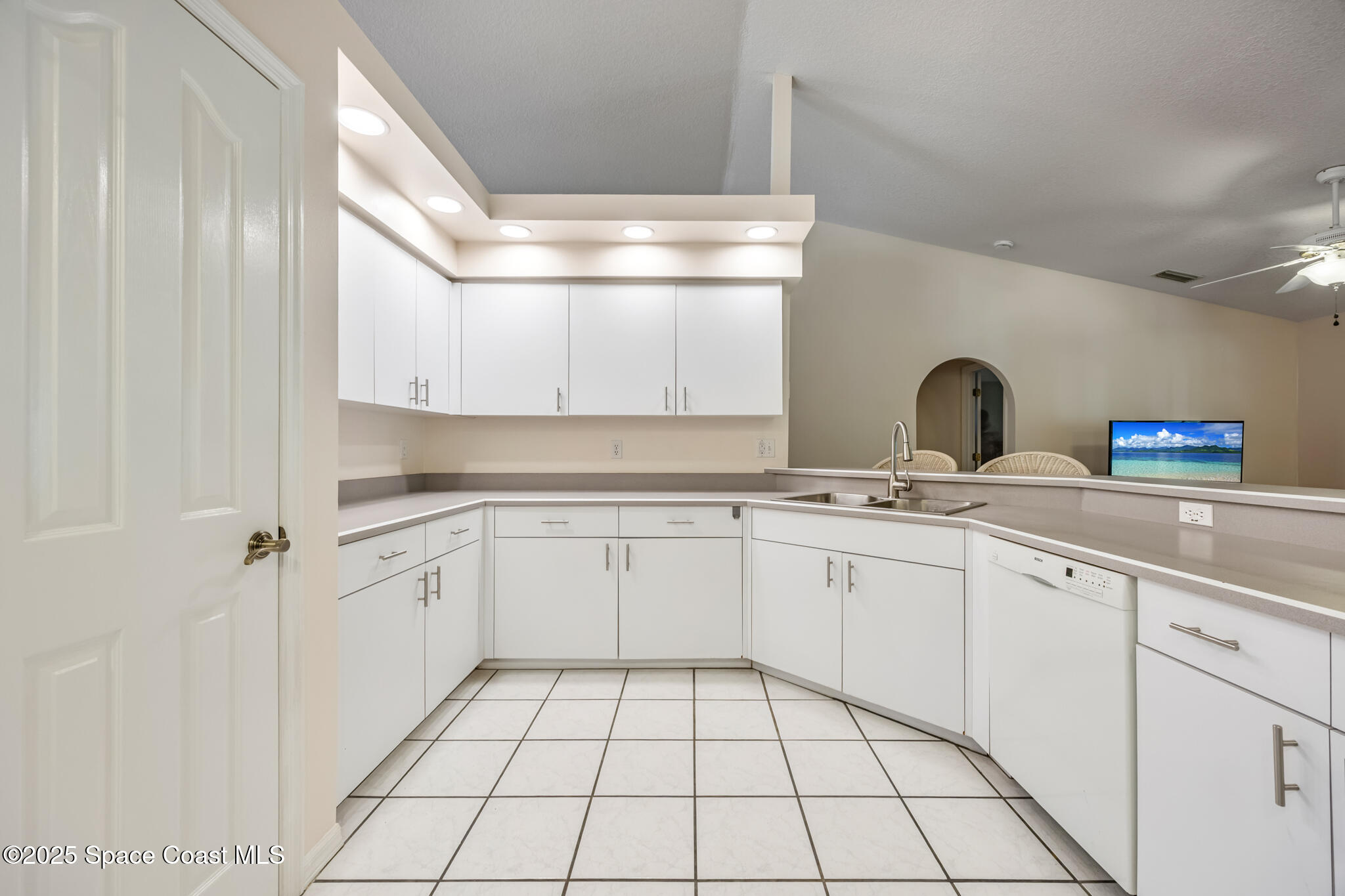 2500 Fairfield Drive