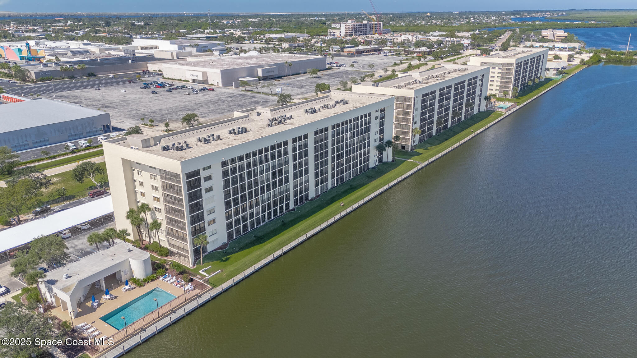 300 S Sykes Creek Parkway 707