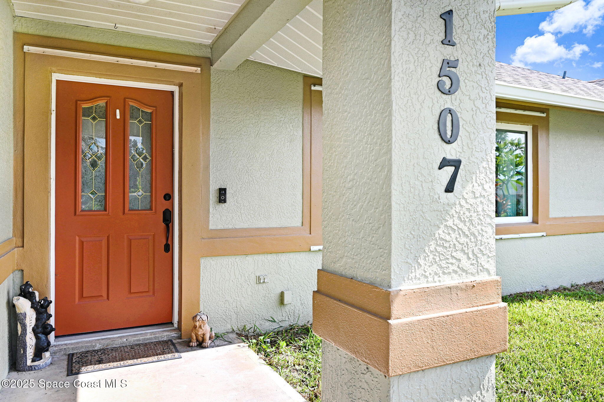 1507 Meadowbrook Road NE