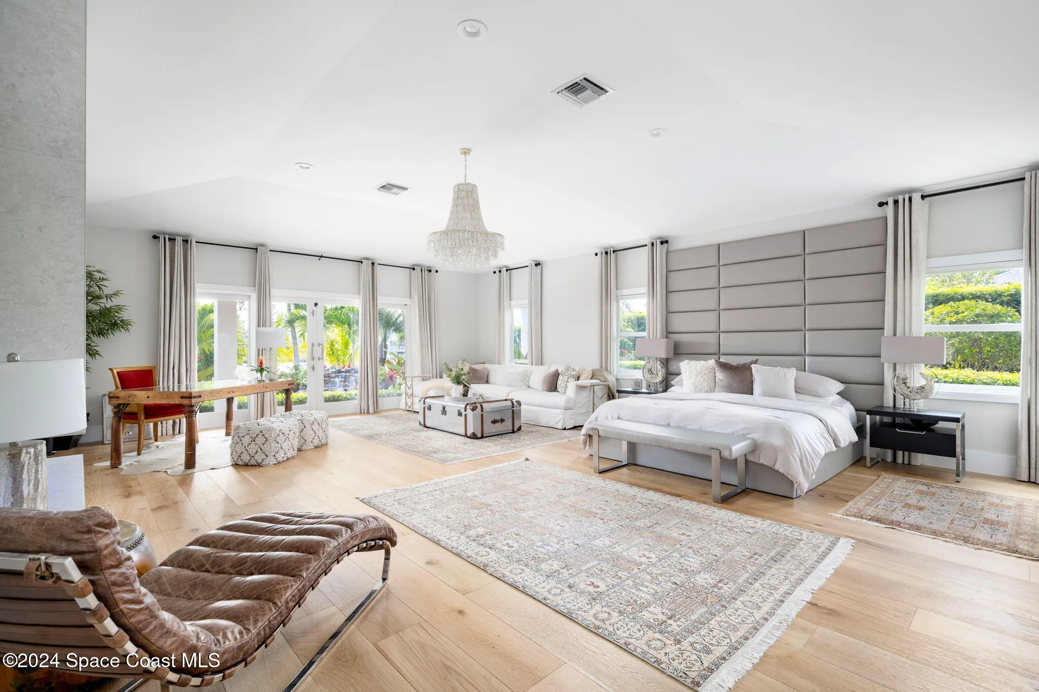 Vero Beach, Florida 32963, United States, 4 Bedrooms Bedrooms, ,5 BathroomsBathrooms,Residential,Active,34350