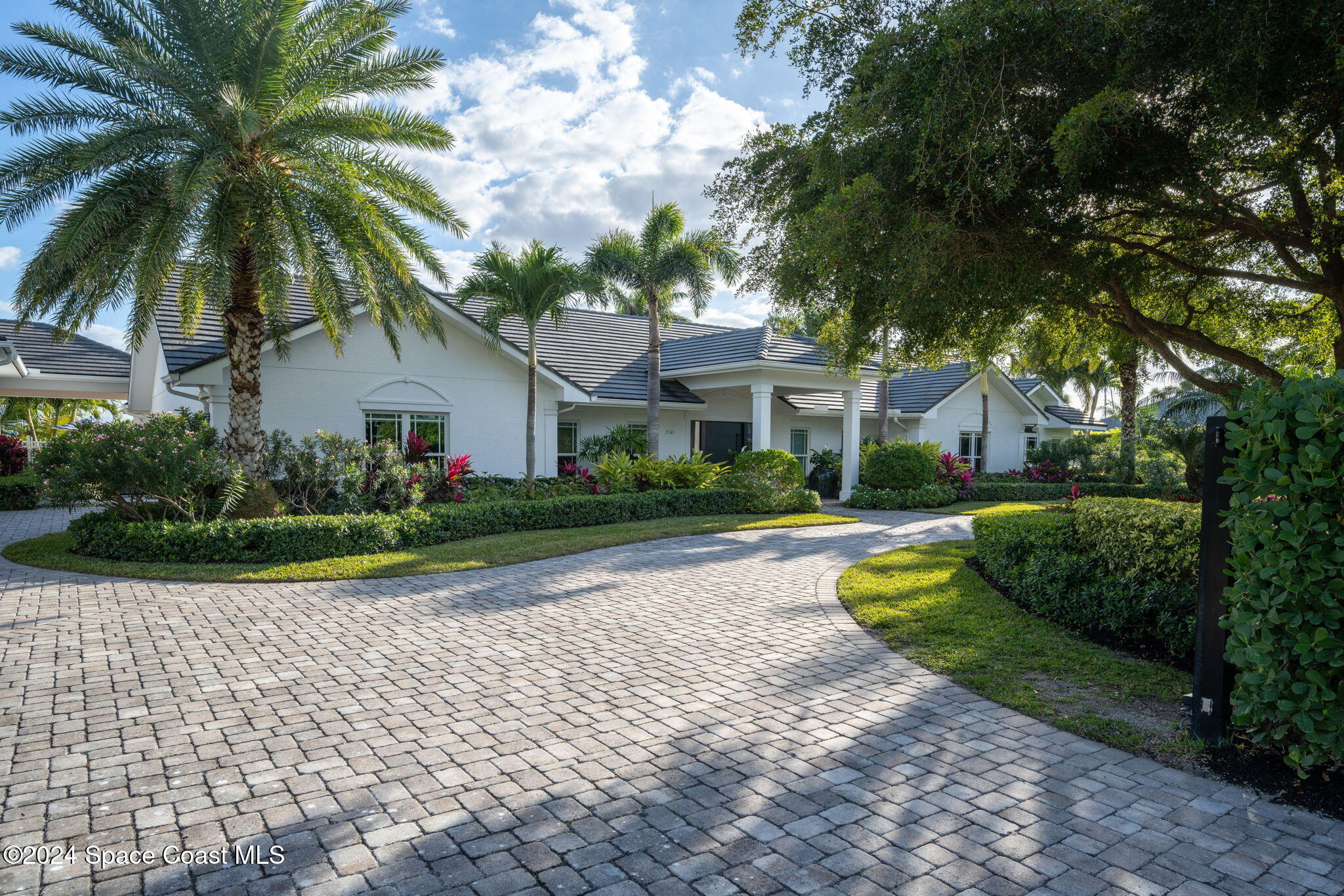 2105 Windward Way