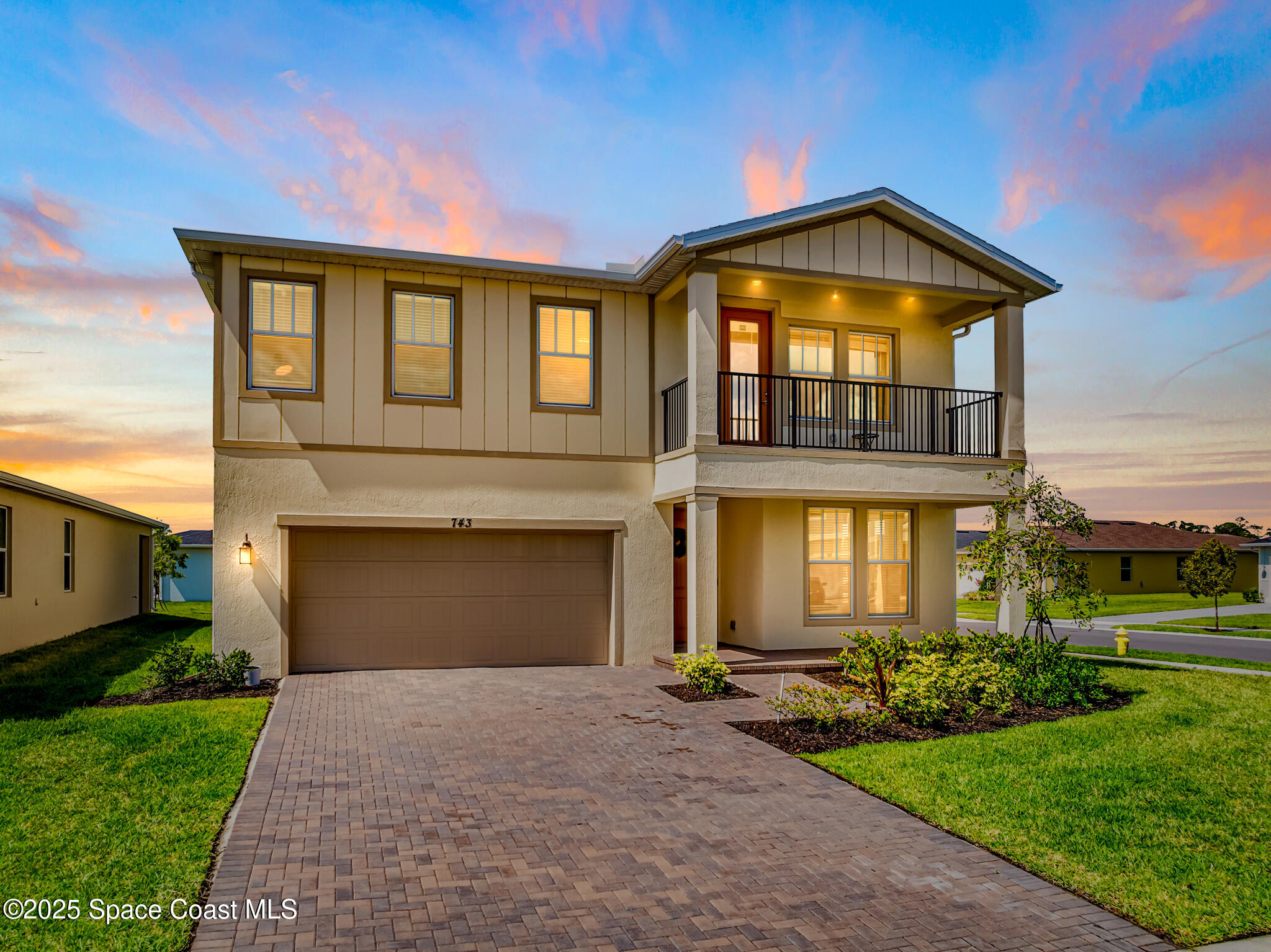 743 Veridian Circle NW