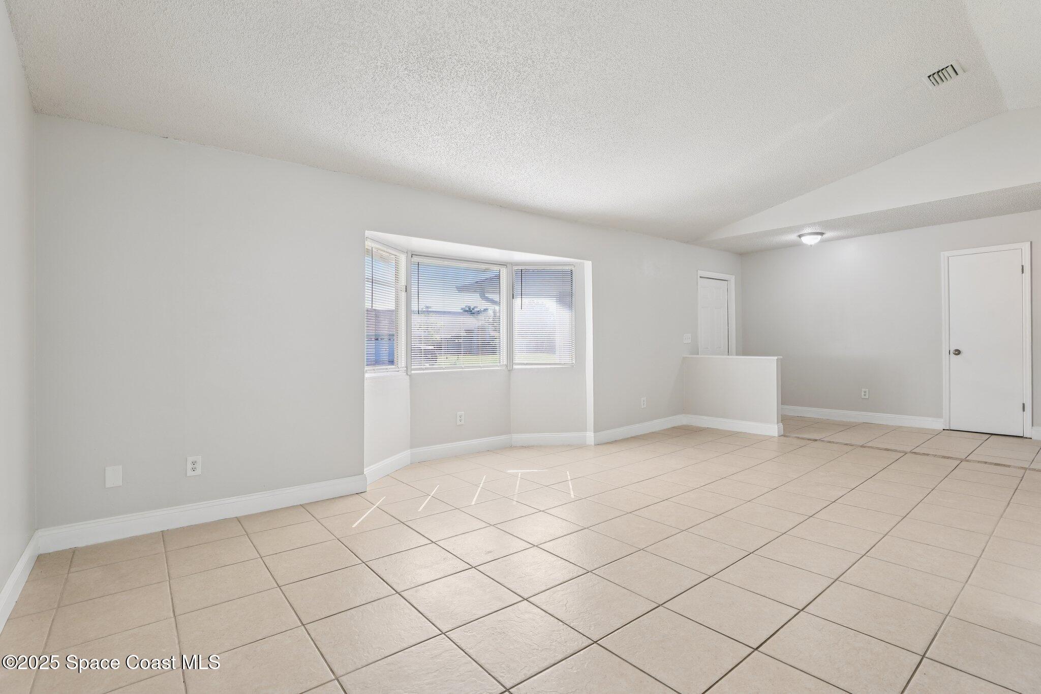 493 Quarry Lane