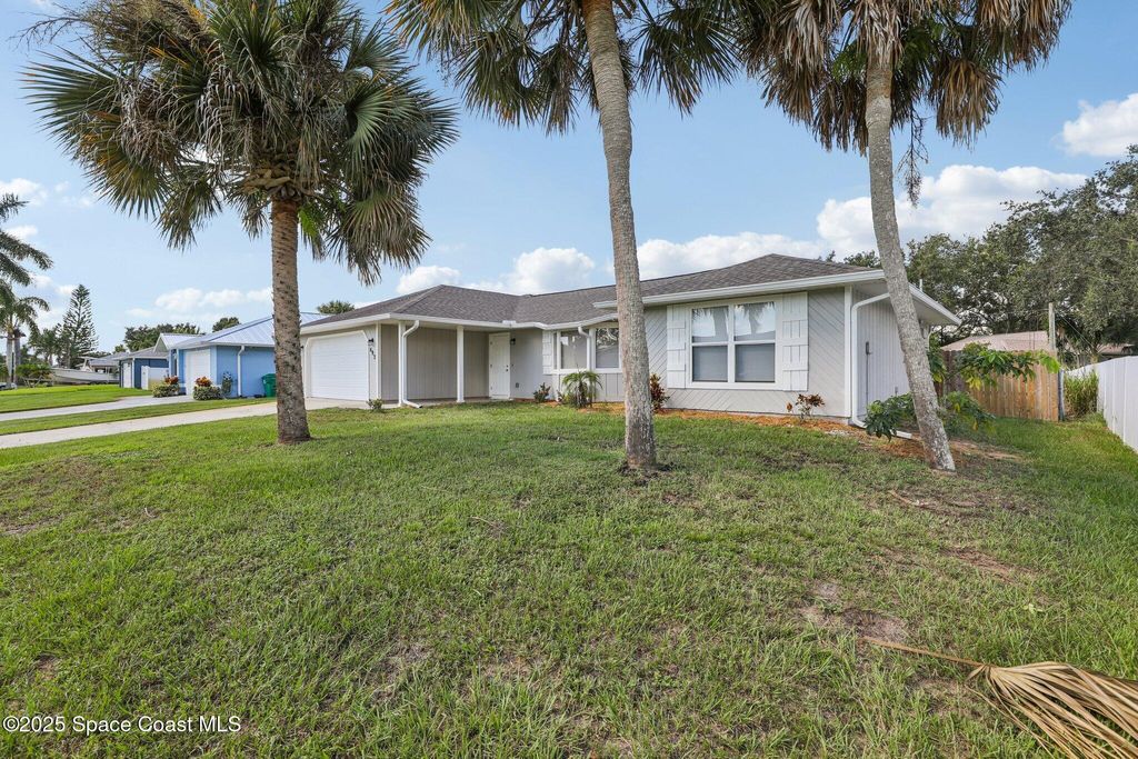 Photo of 493 Quarry Lane, Sebastian, FL 32958 (MLS # 1055699)