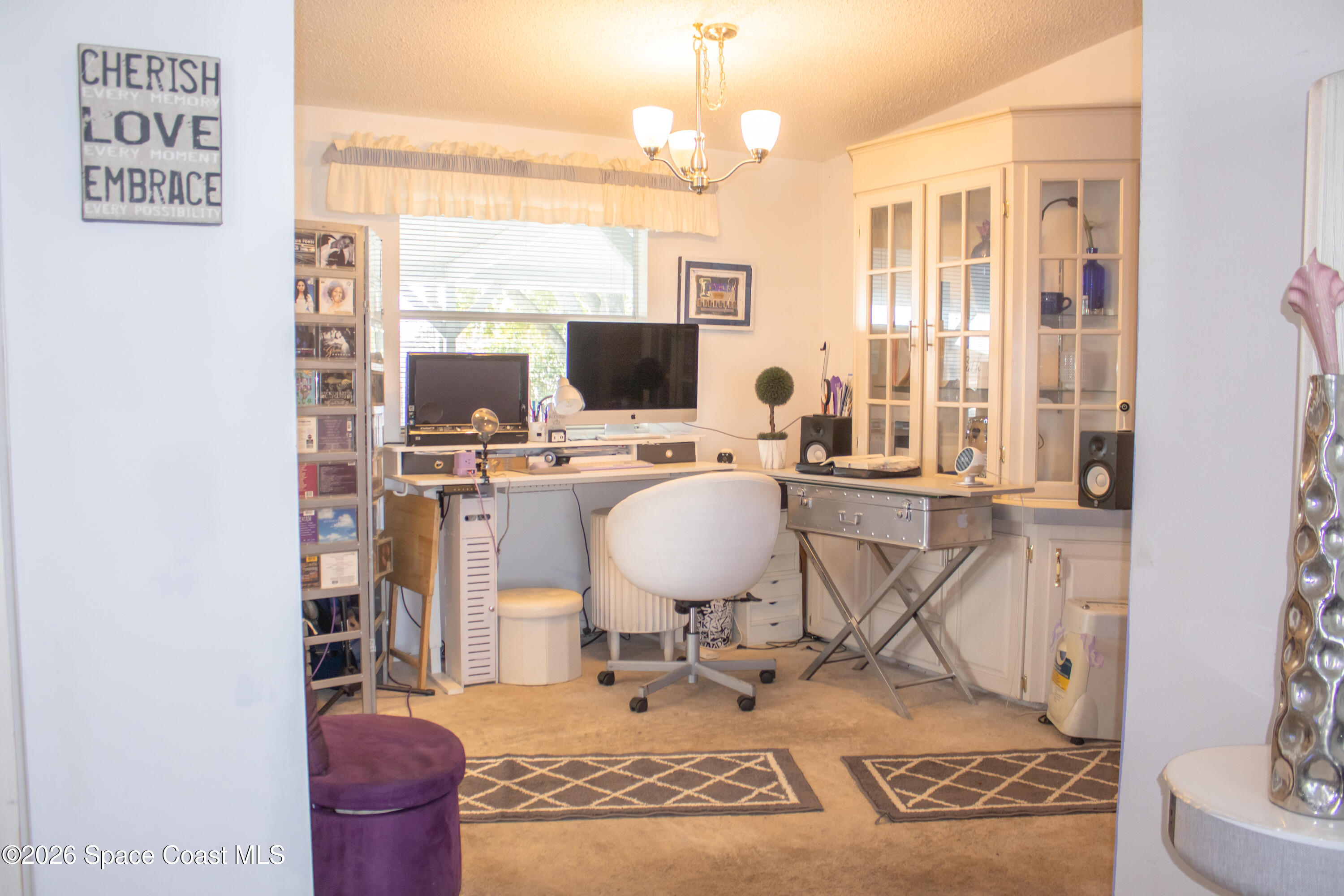 701 Gladiolus Drive Drive