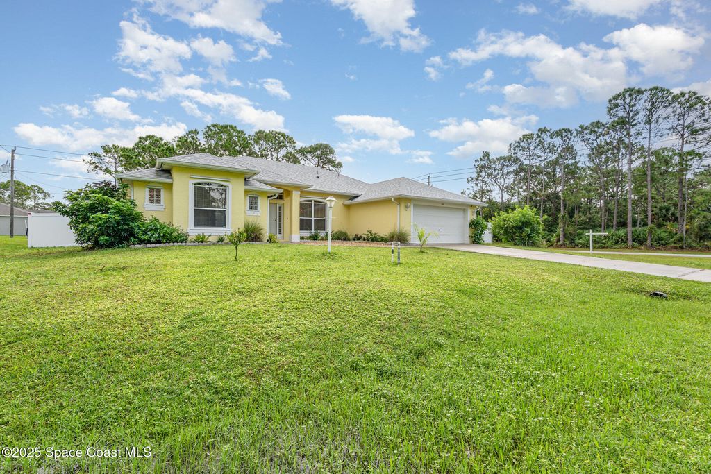 Photo of 3197 Slama Avenue SE, Palm Bay, FL 32909 (MLS # 1058320)