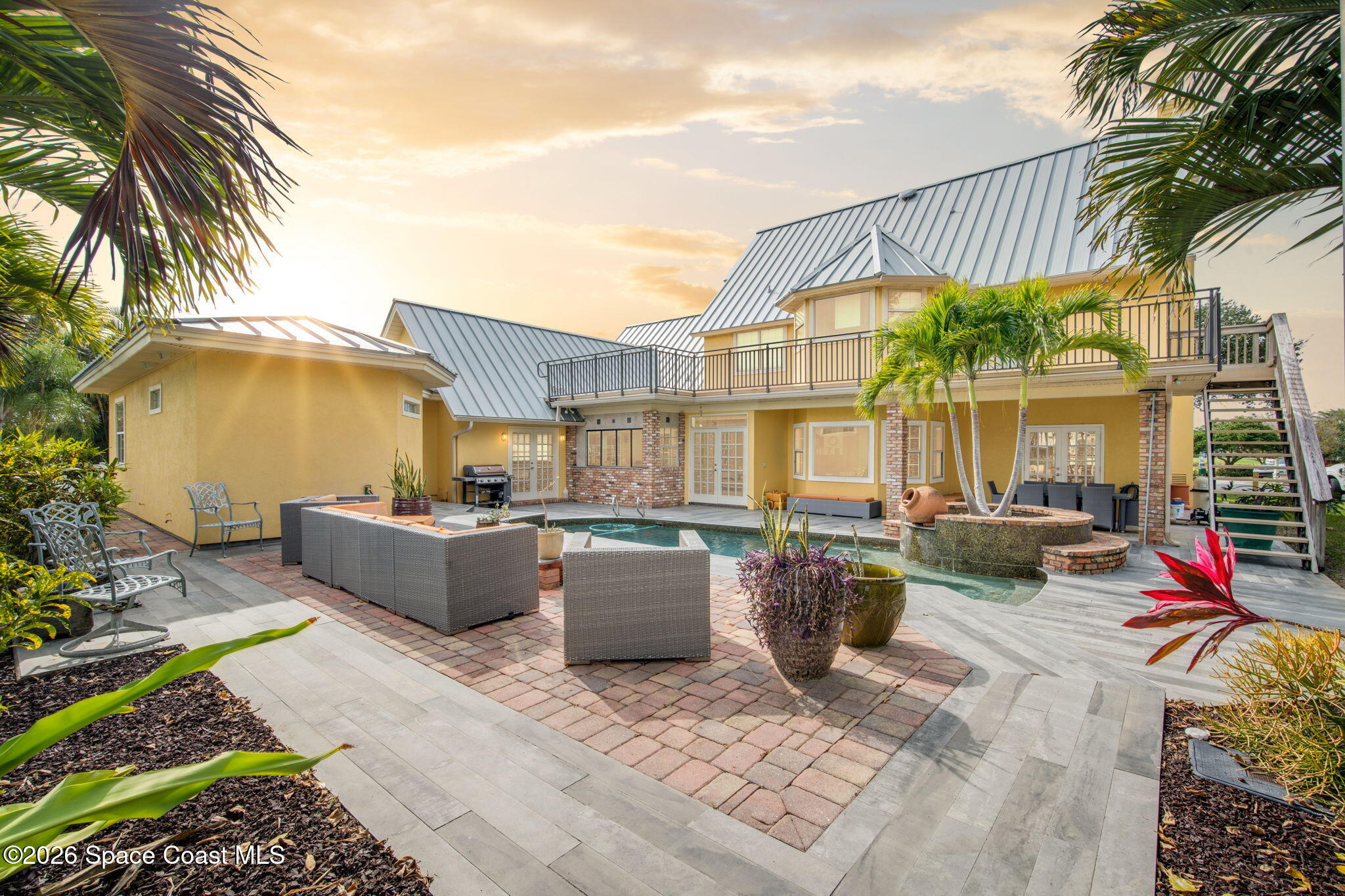 250 Lanternback Island Drive