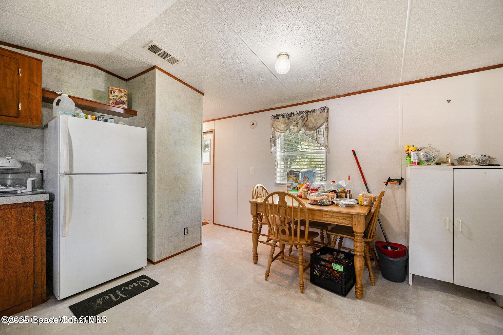 2472 Kingswood Drive