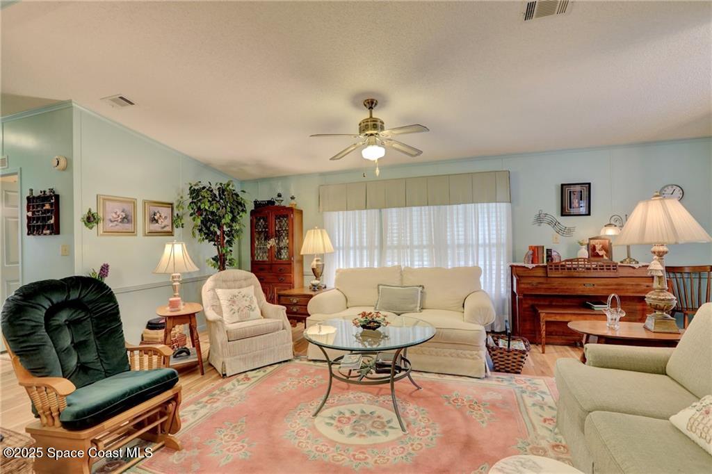 909 Dogwood Drive