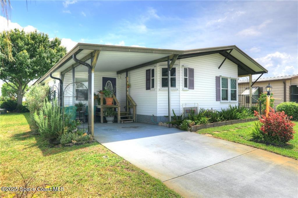909 Dogwood Drive