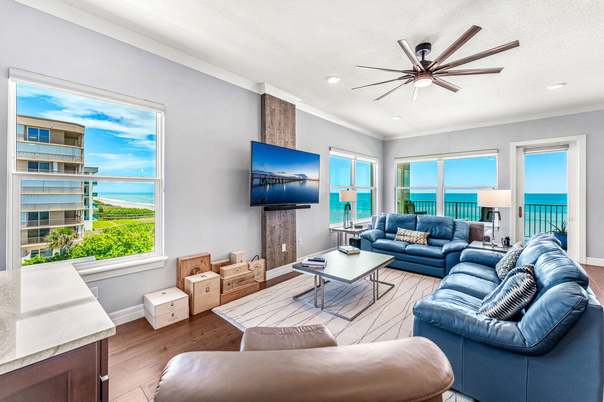 1725 N Highway A1A 401