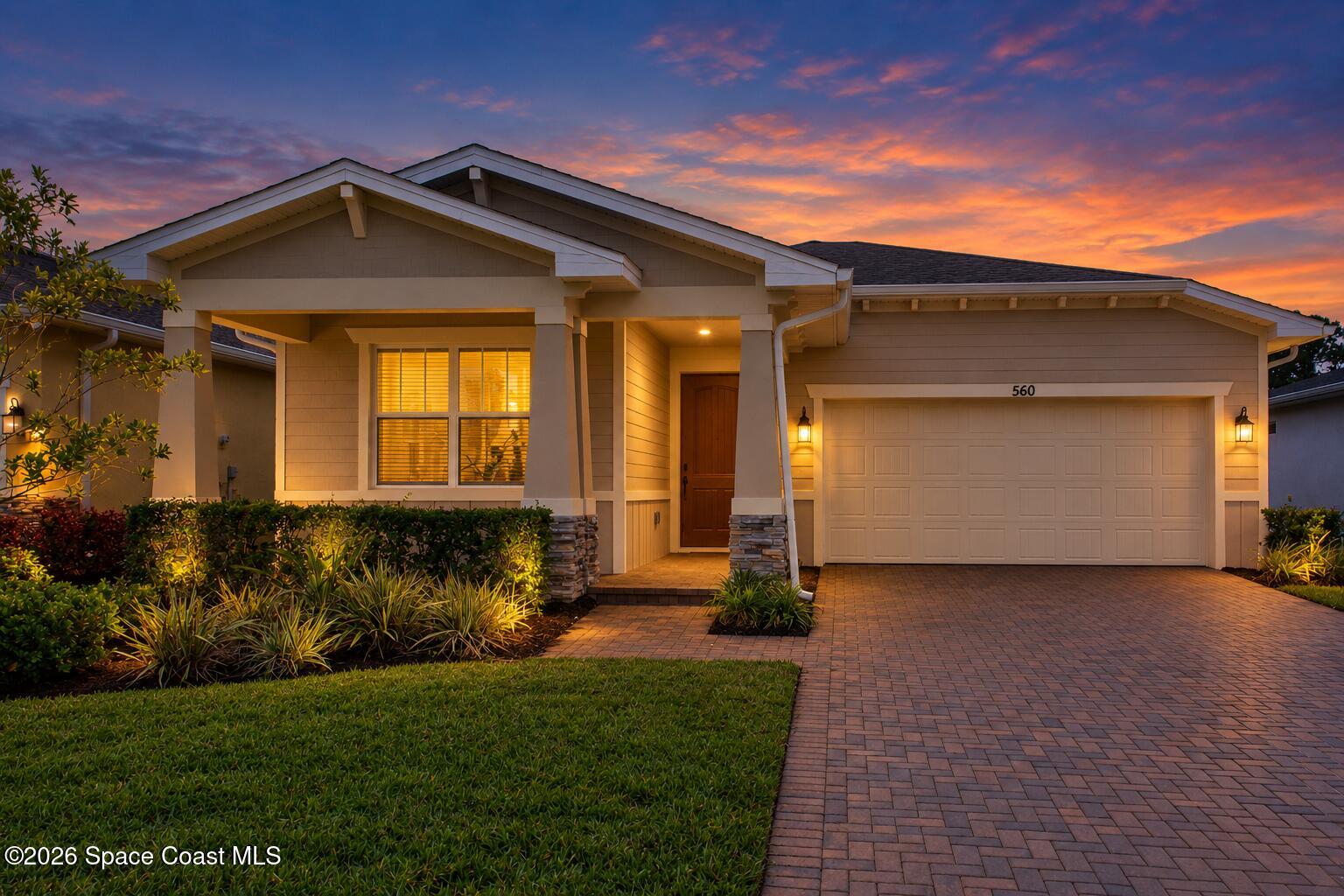 560 Veridian Circle NW