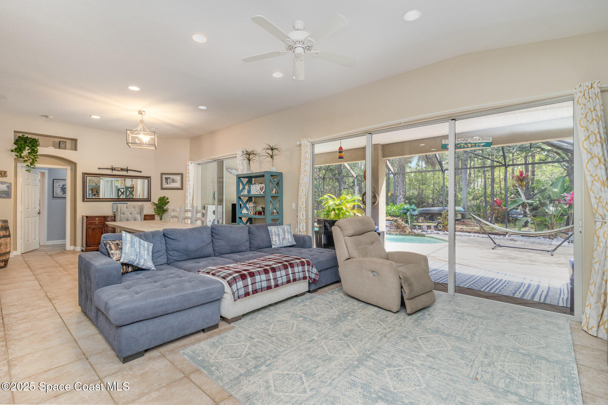 439 Gardendale Circle SE