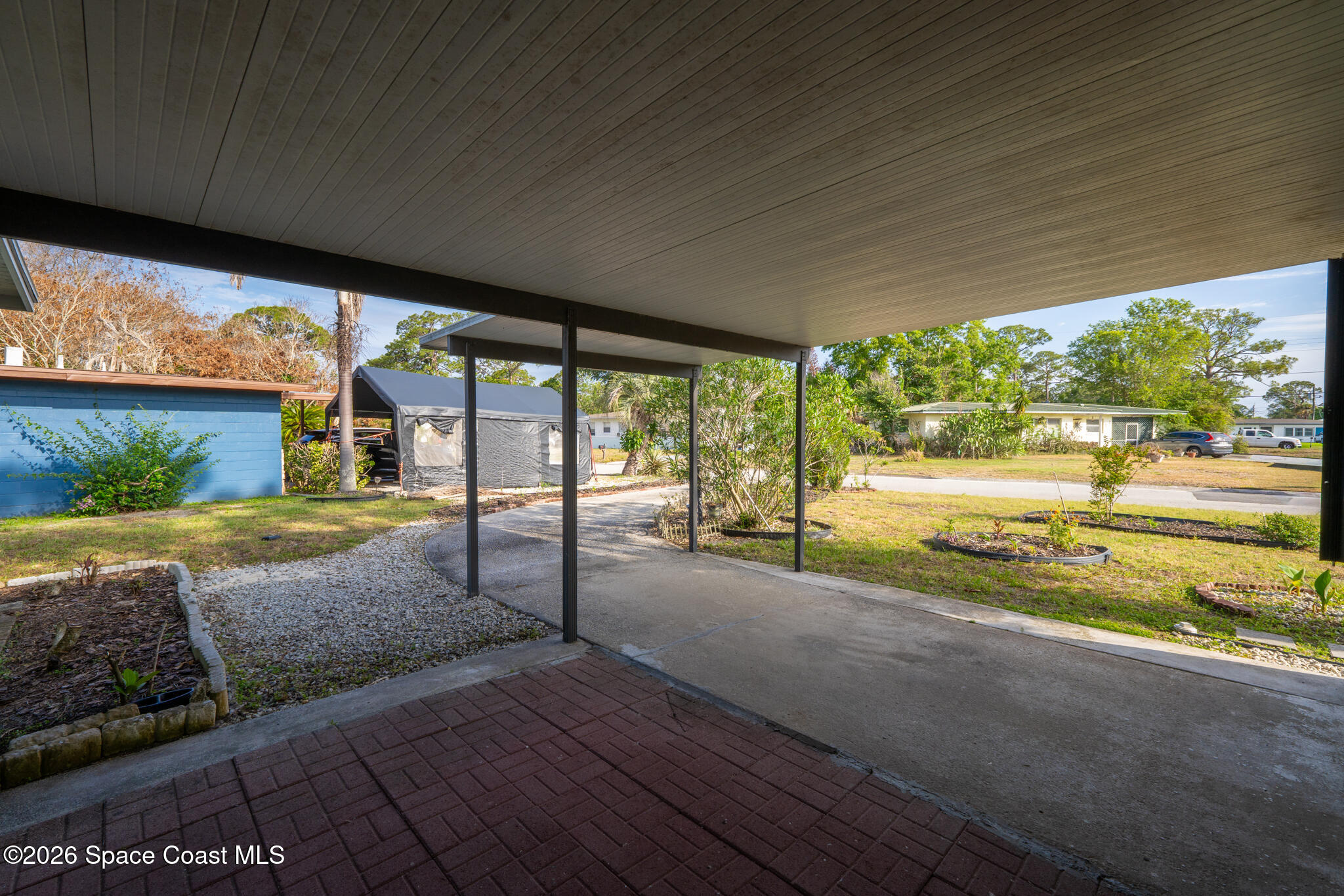 1101 Hickory Lane