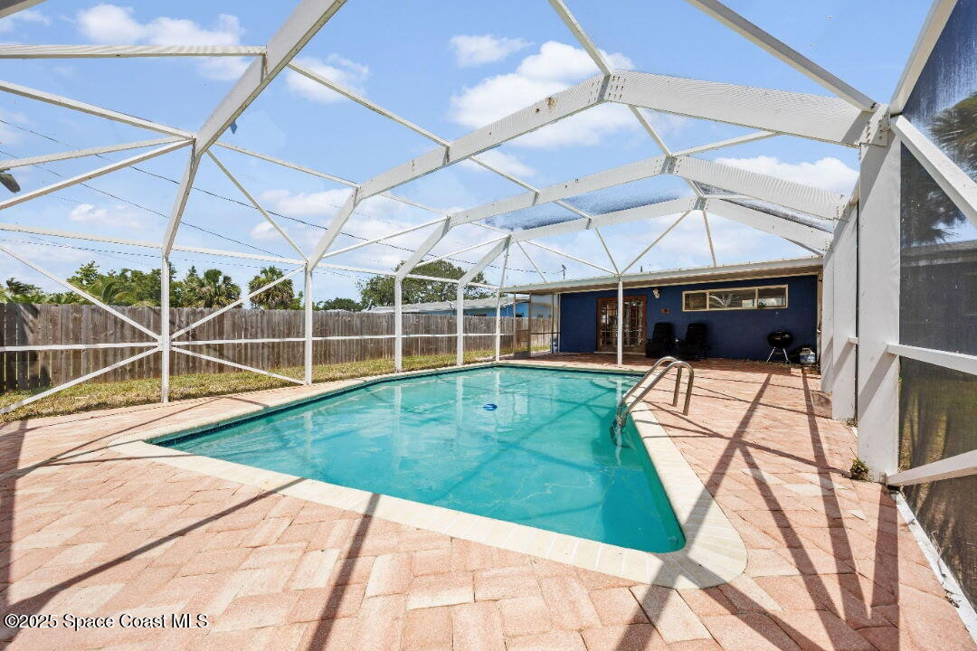 1109 Pinetree Drive