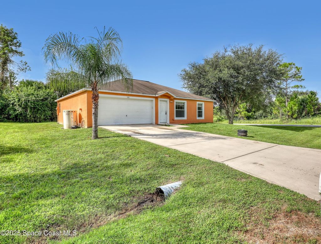 Photo of 100 Prairie Street SE, Palm Bay, FL 32909 (MLS # 1057802)