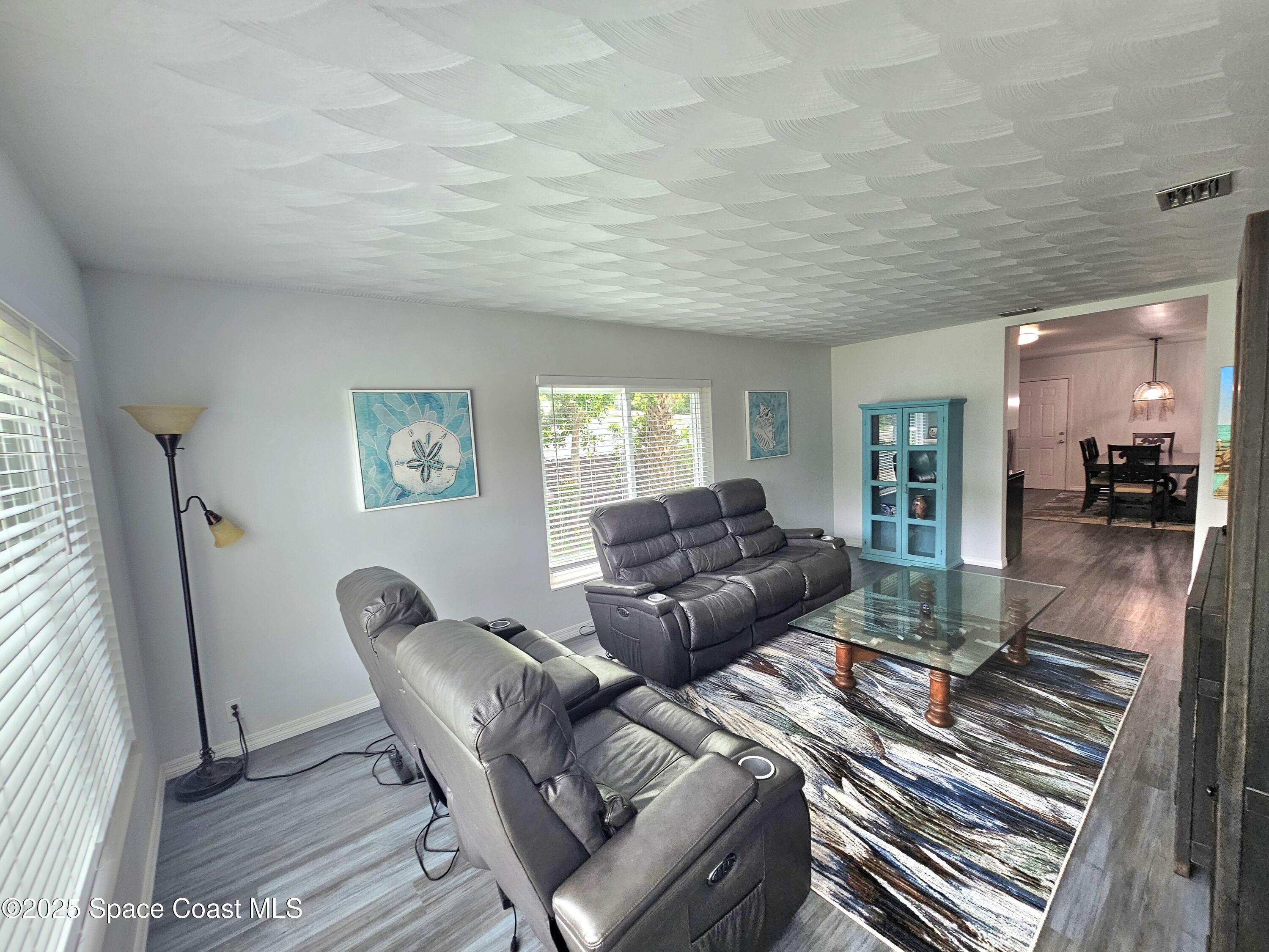 501 E Fee Avenue
