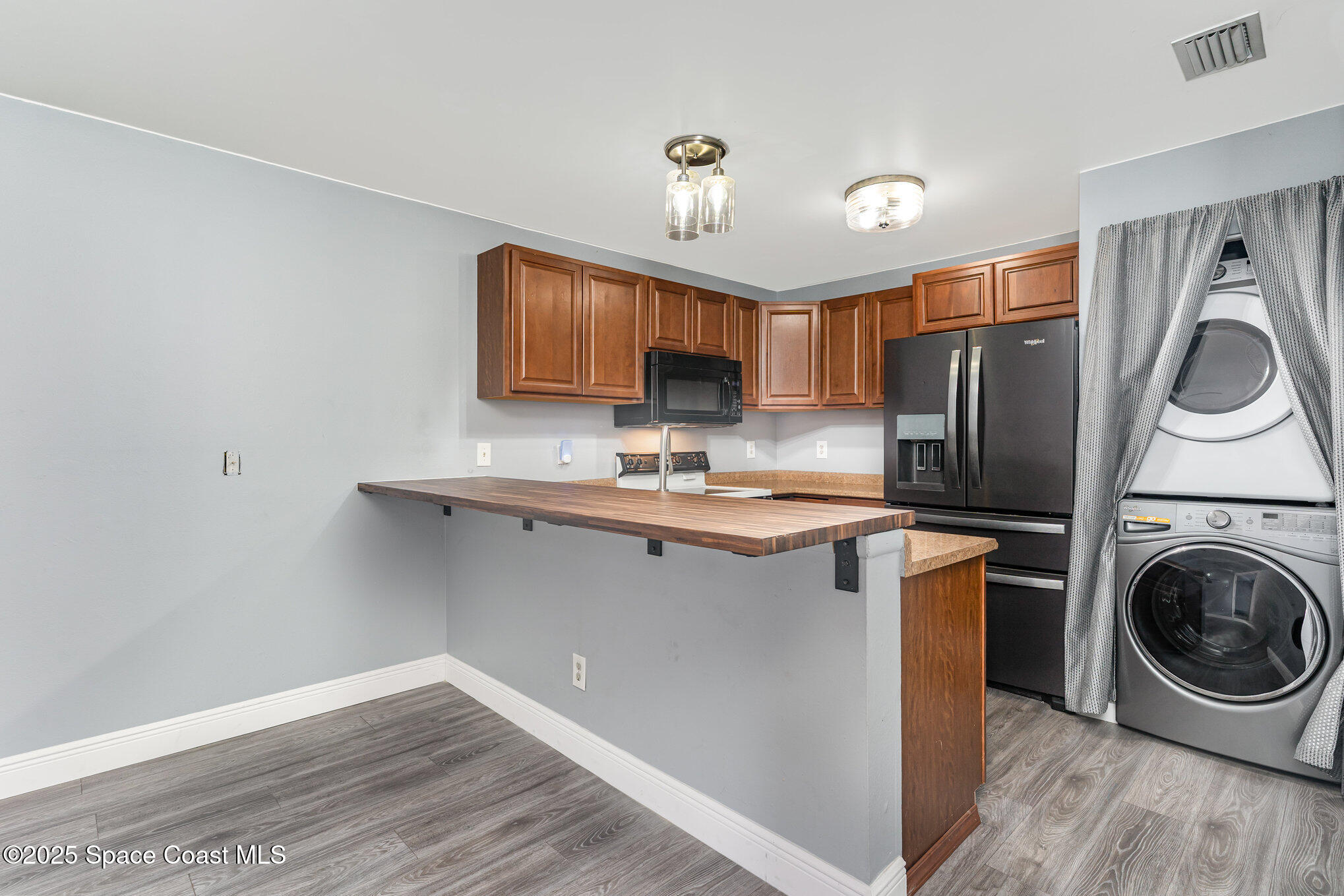 1040 Abada Court NE 109