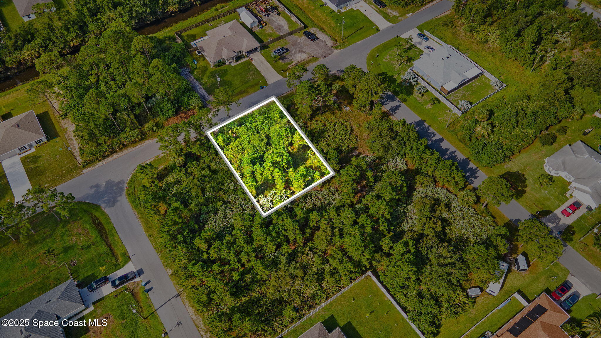 435 Titan Road SE