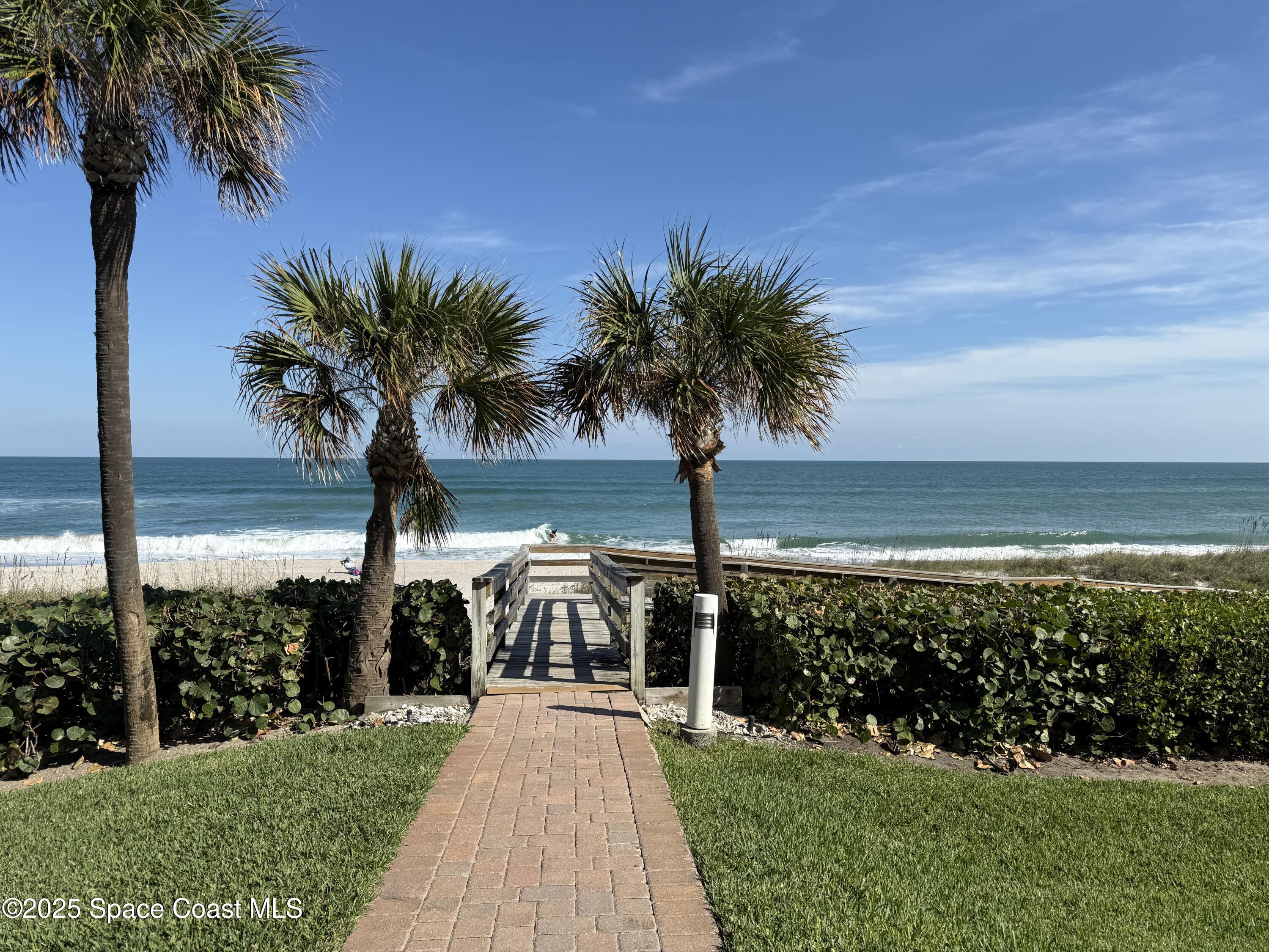 601 N Miramar Avenue 205