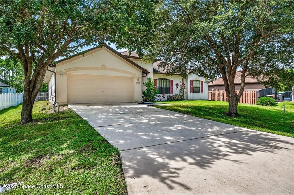 Photo of 2792 Palisades Drive SE, Palm Bay, FL 32909 (MLS # 1059243)