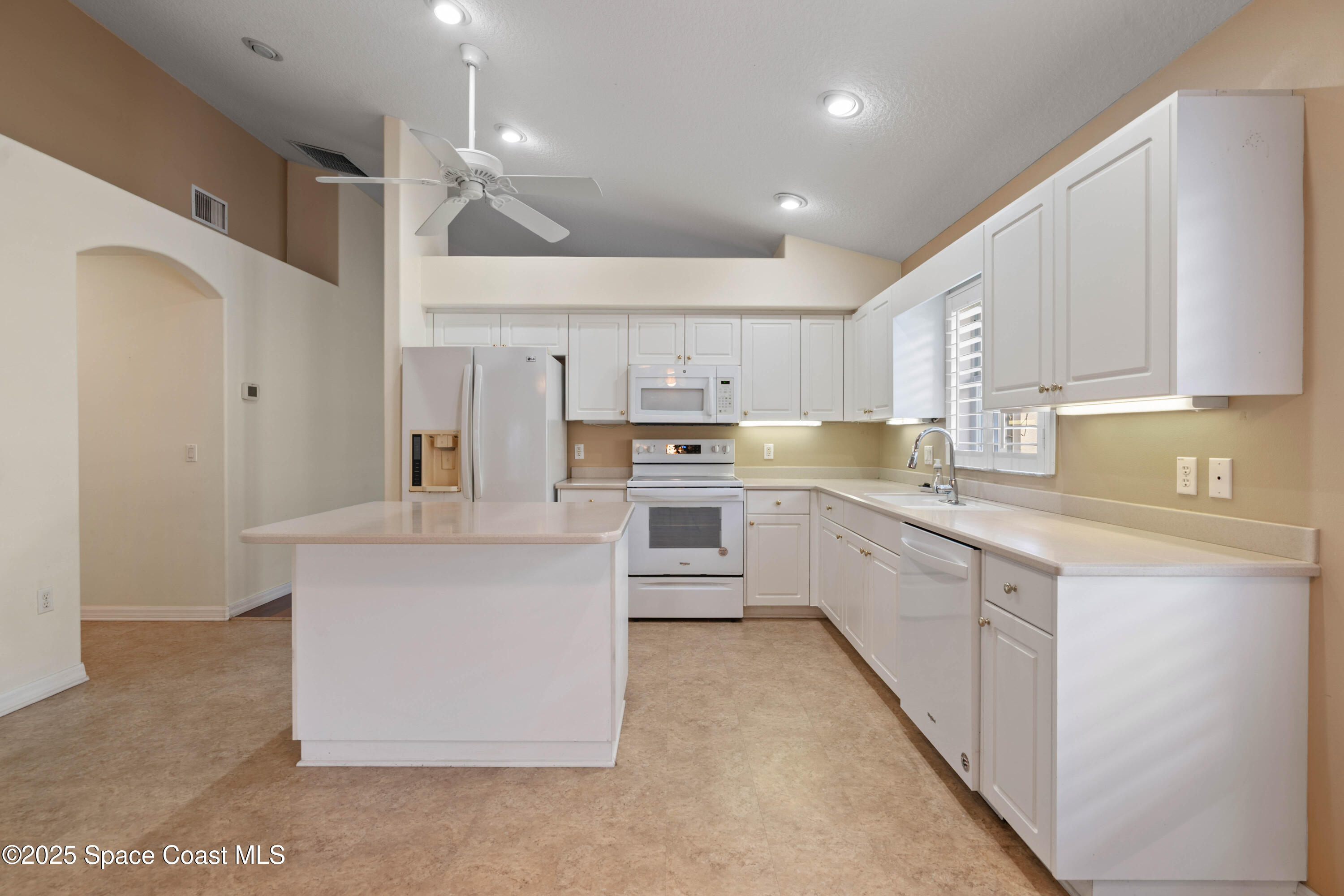 741 Indian Oaks Drive