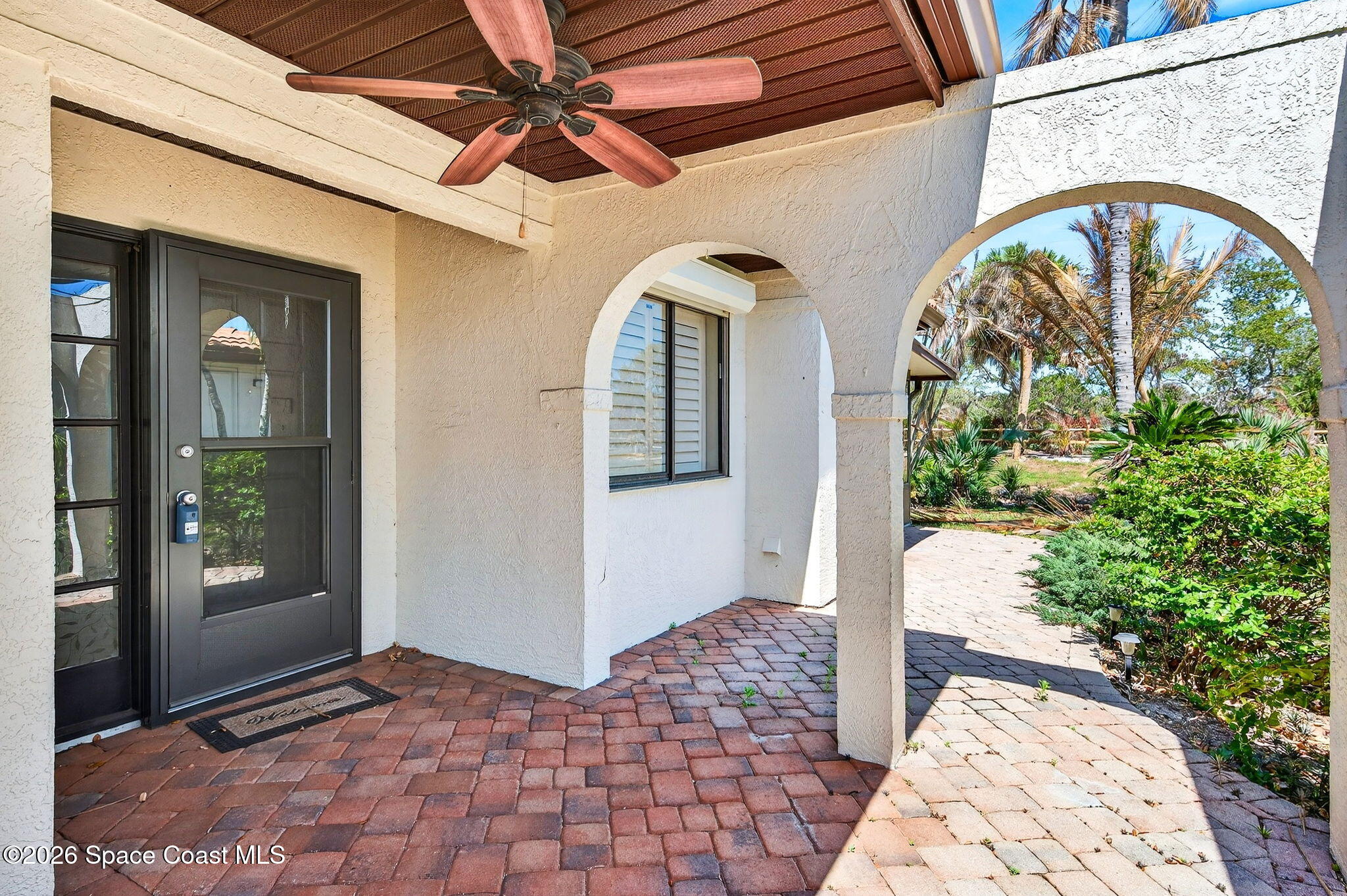 810 Parkside Place 810