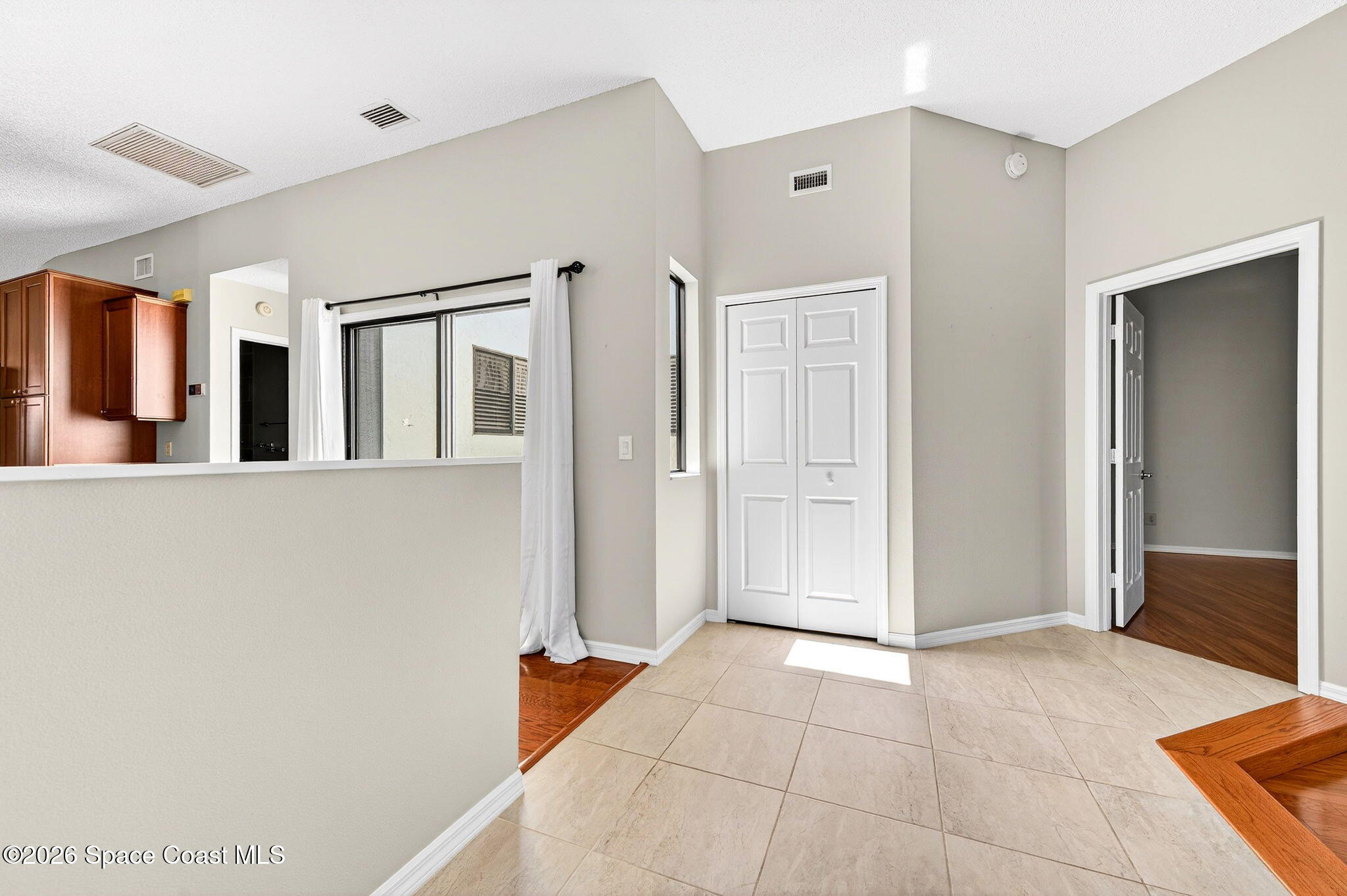 810 Parkside Place 810