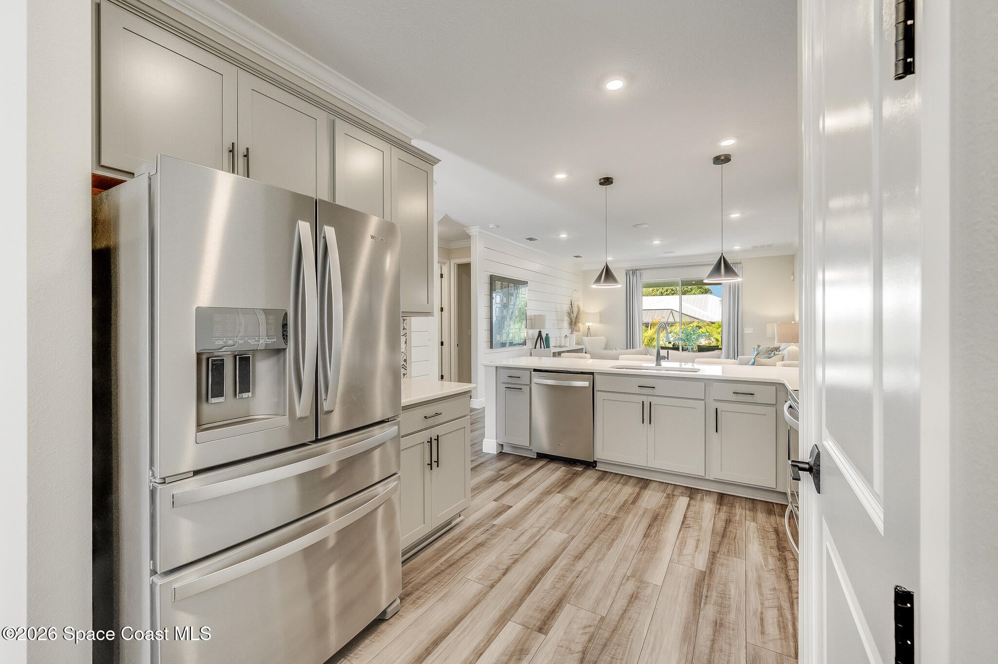 946 Roseland Road