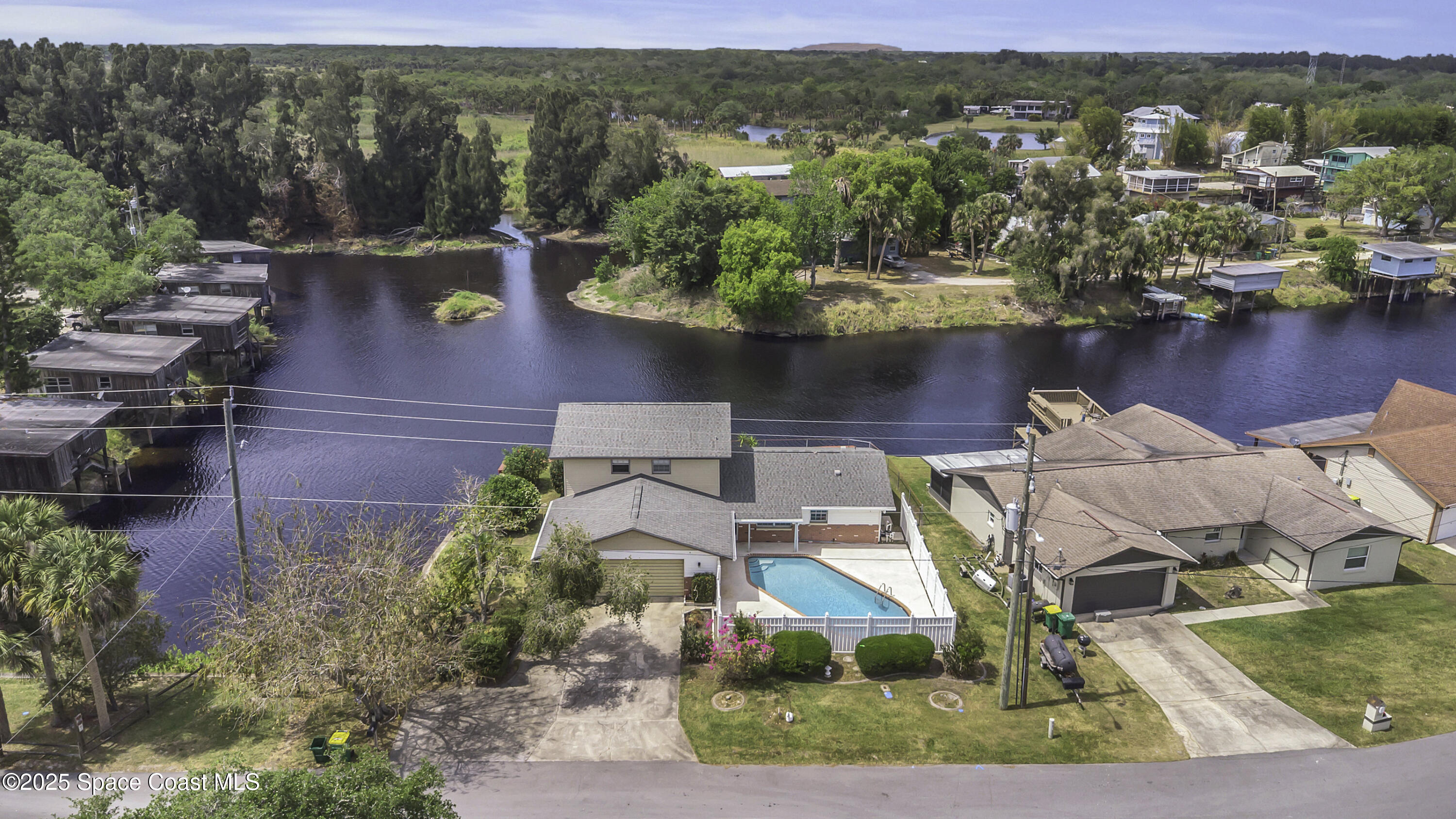 850 Cardinal Road