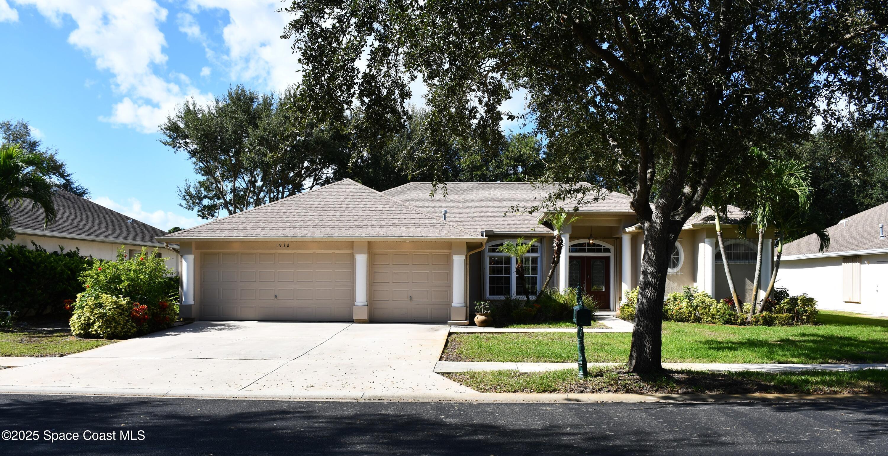 1932 Windbrook Drive SE