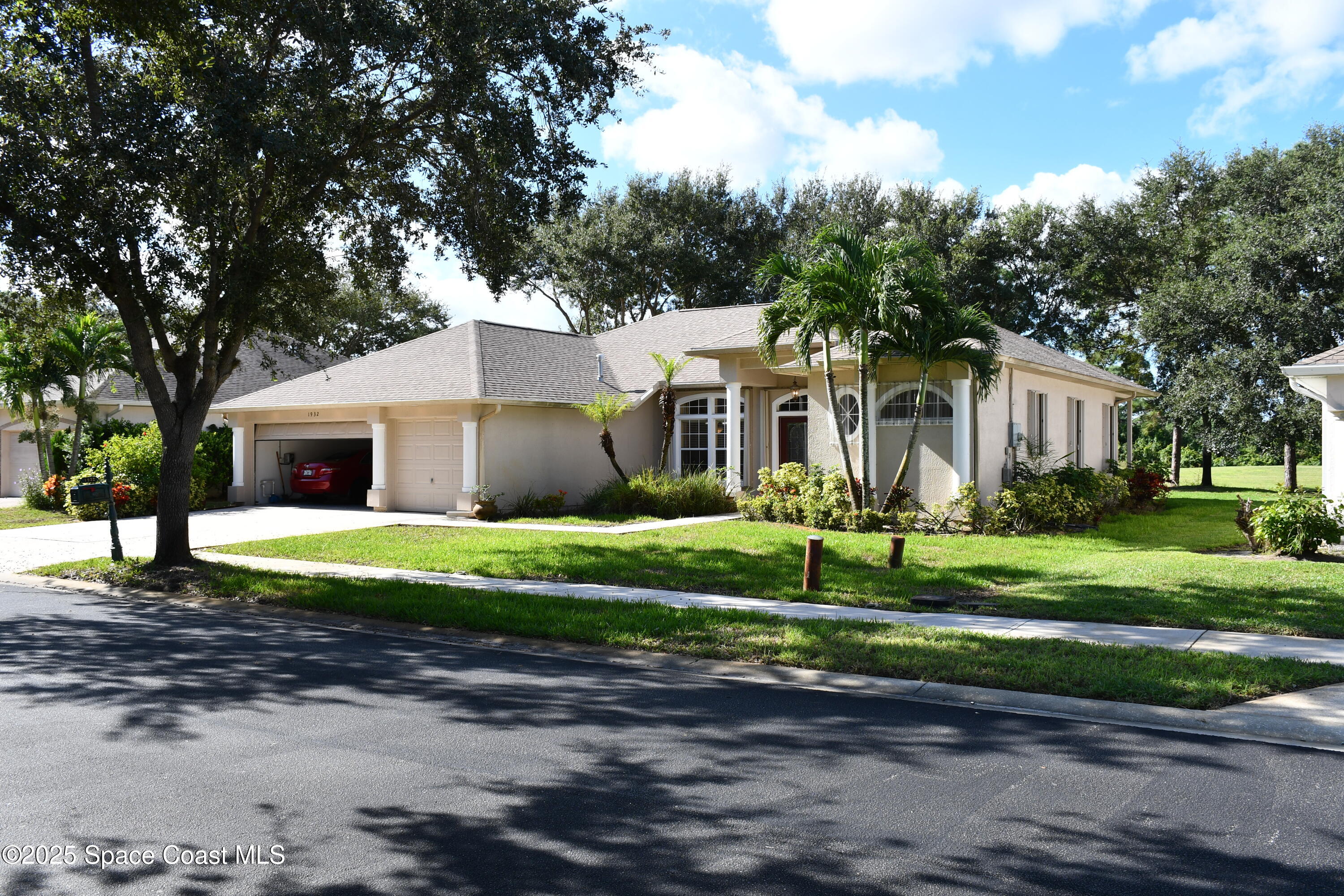 1932 Windbrook Drive SE