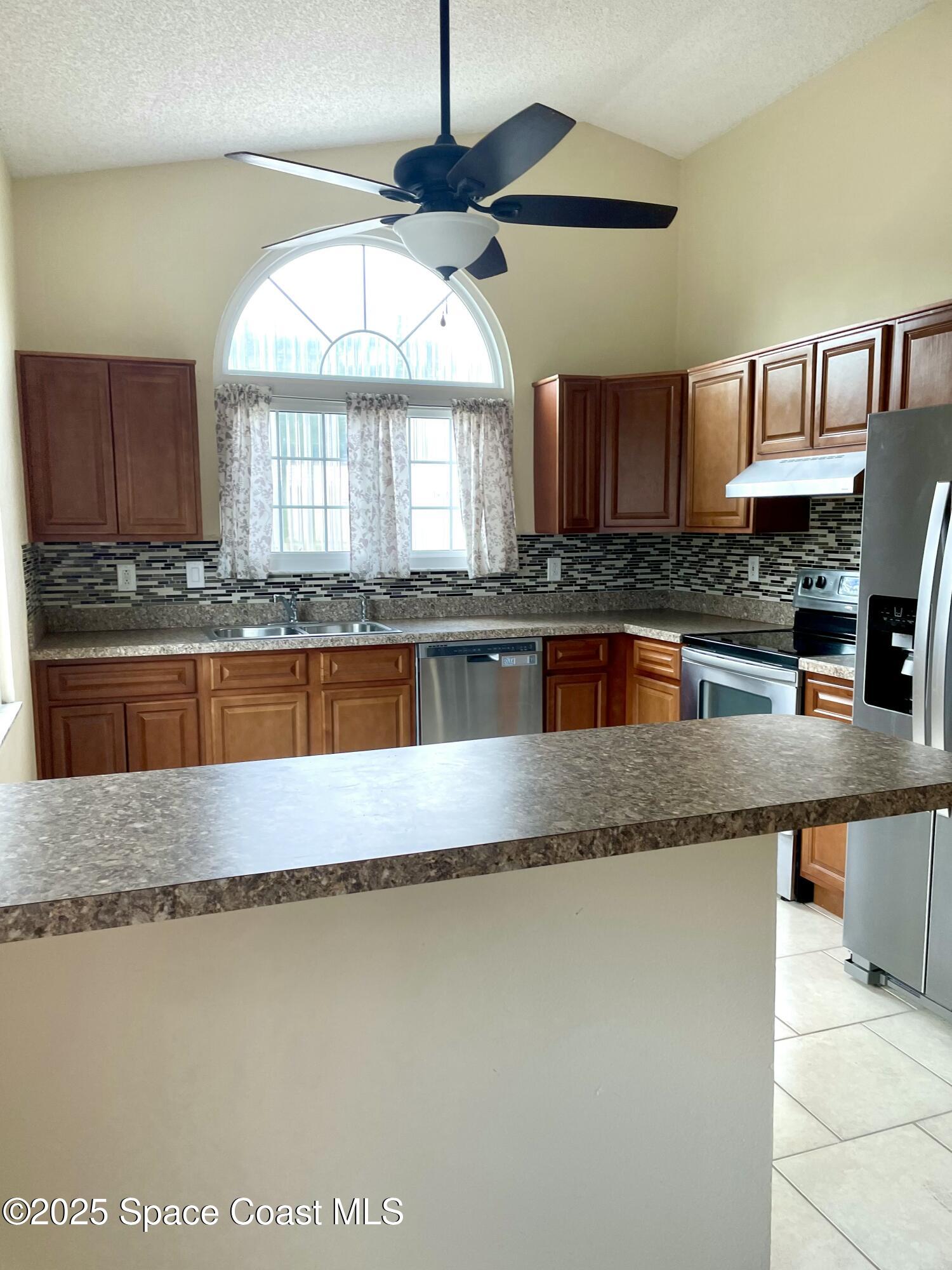 882 Wateroak Drive NE Port Malabar Unit 59