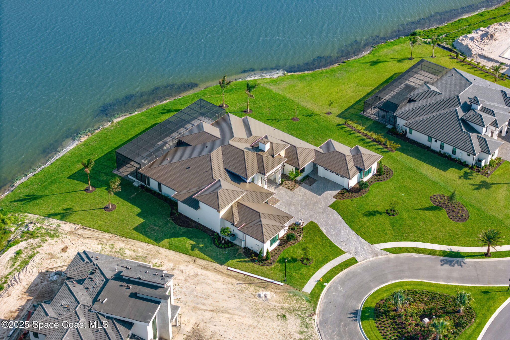 3717 Upper Floridian Way