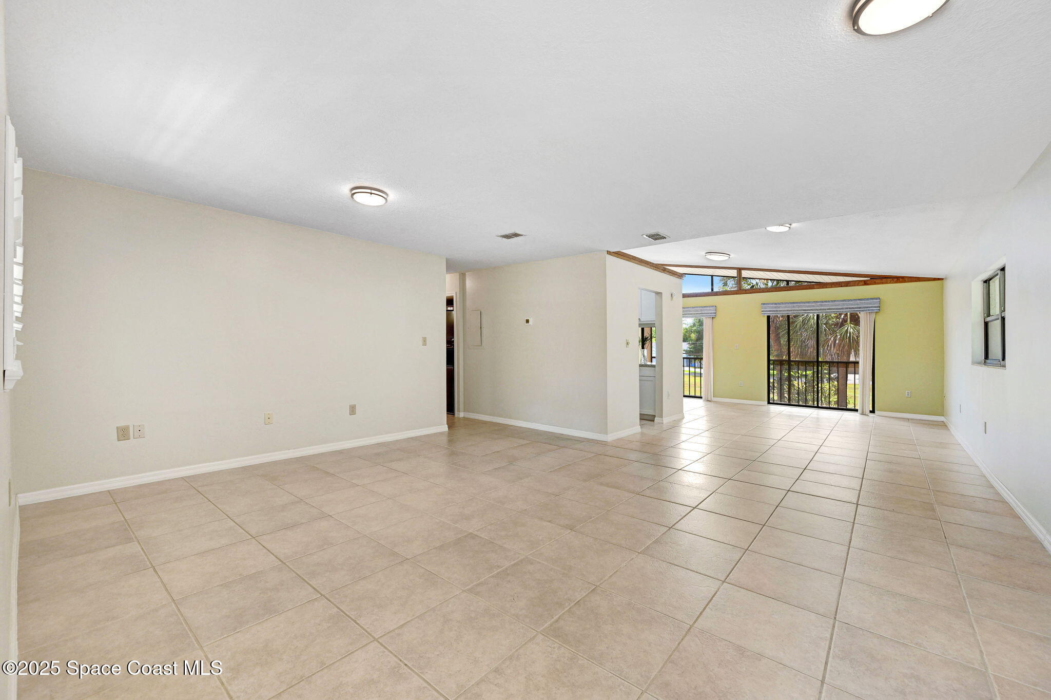 1600 Woodland Drive 4206